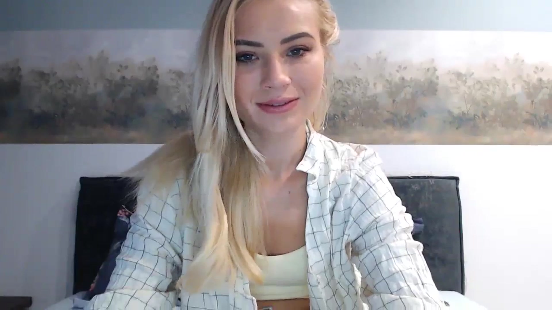 Gallery image thumbnail from fiancee's myfreecams stream on, 04/10/2024, 03:16 image 5 of 20