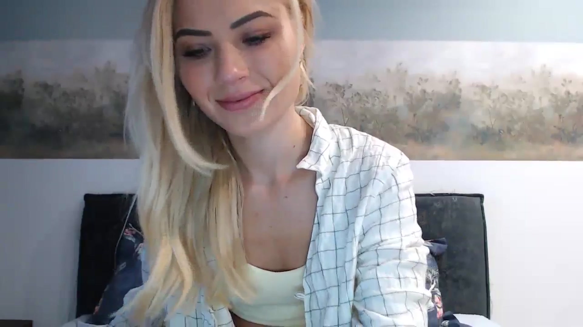 Gallery image thumbnail from fiancee's myfreecams stream on, 04/10/2024, 03:16 image 7 of 20