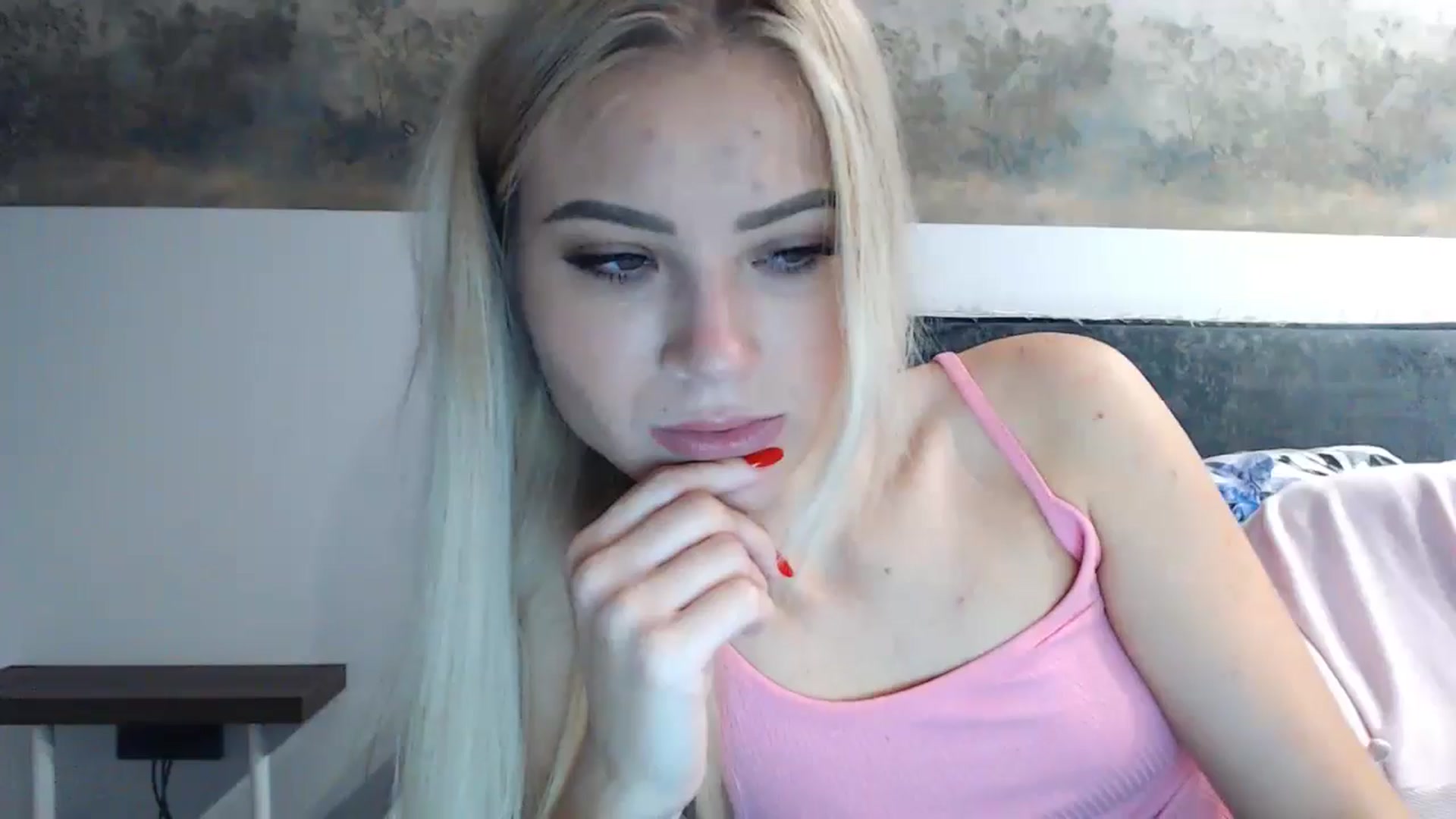 Gallery image thumbnail from fiancee's myfreecams stream on, 04/25/2024, 02:34 image 9 of 20