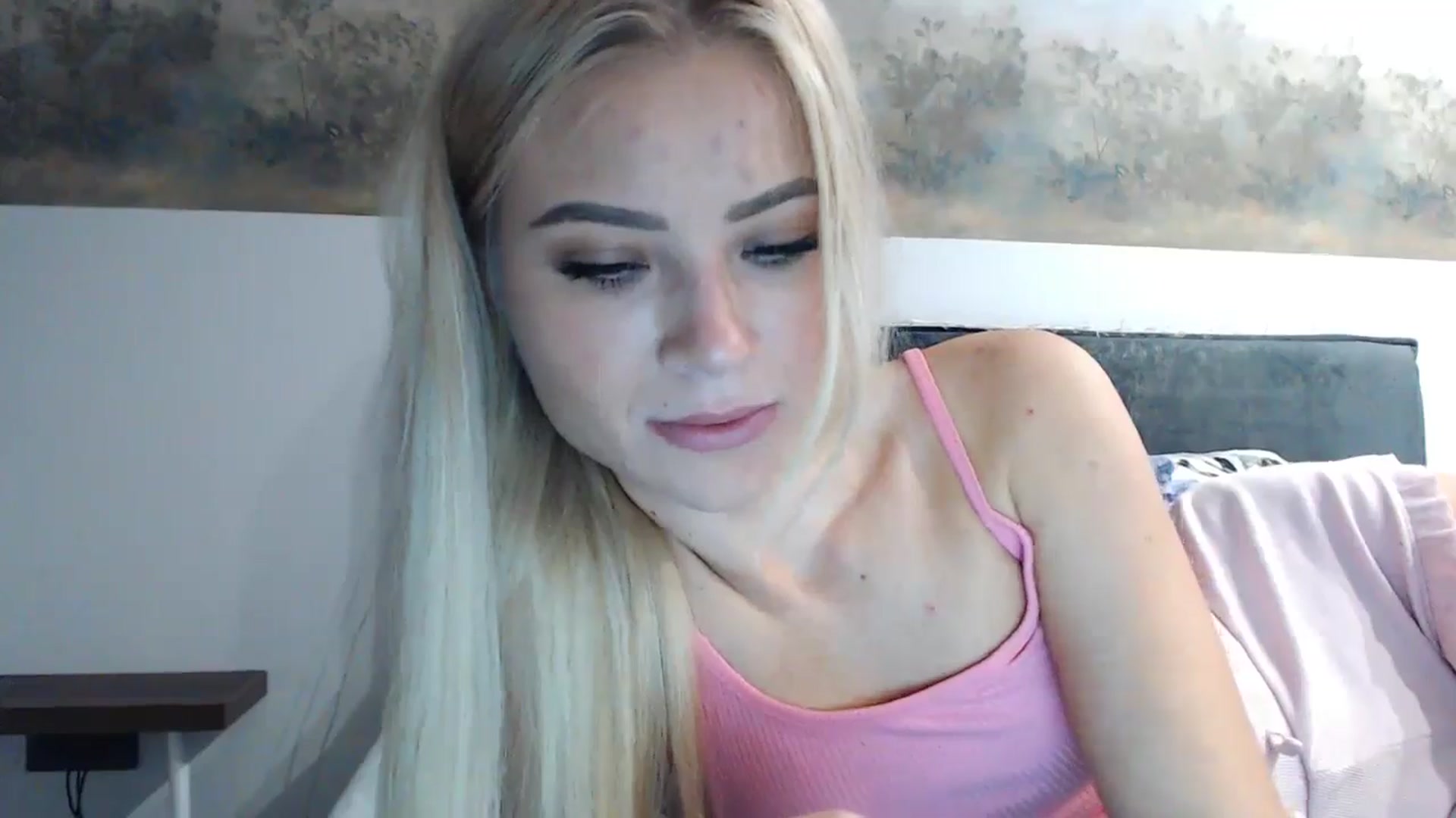 Gallery image thumbnail from fiancee's myfreecams stream on, 04/25/2024, 02:34 image 7 of 20