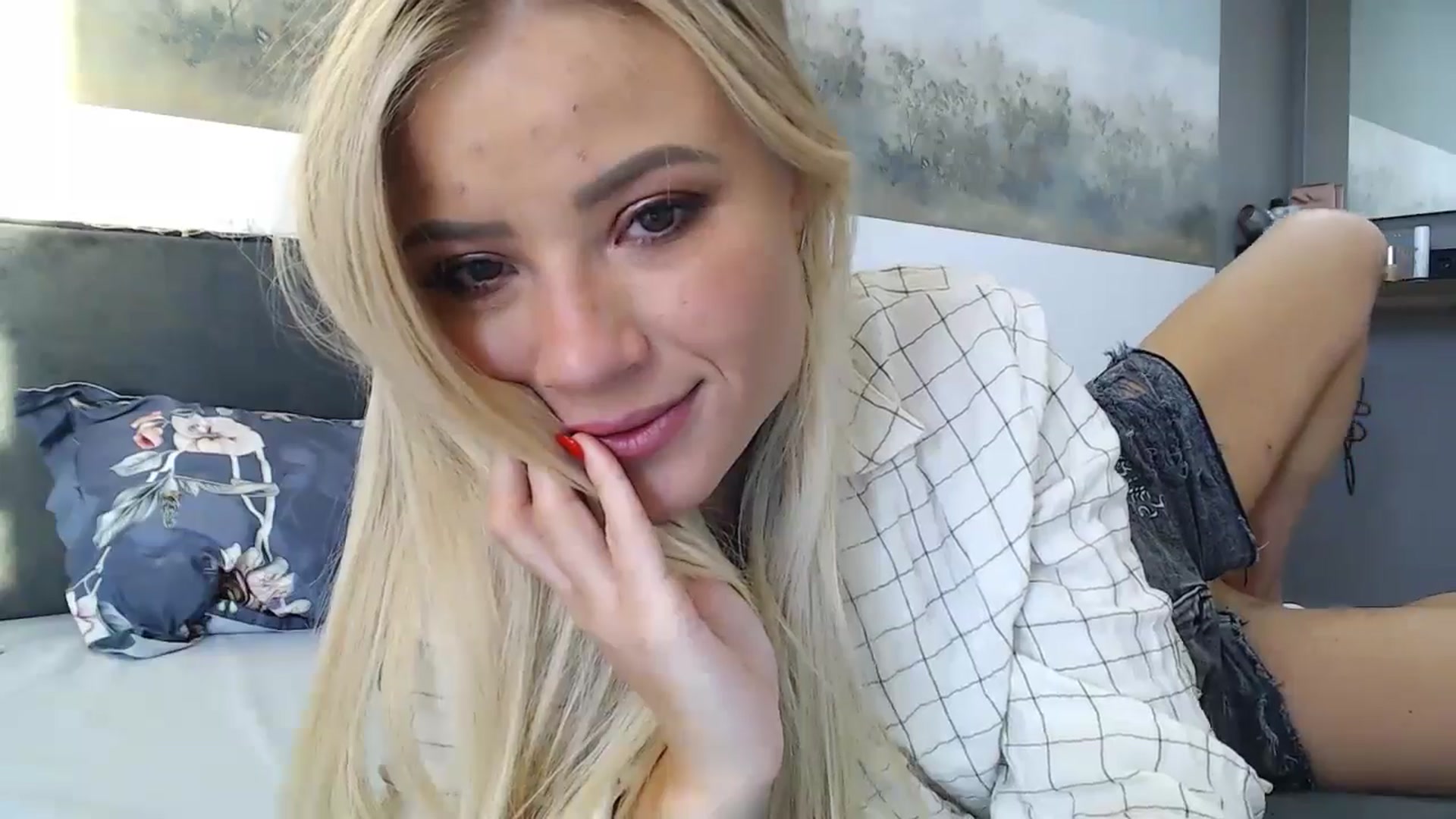 Gallery image thumbnail from fiancee's myfreecams stream on, 05/05/2024, 02:50 image 19 of 20