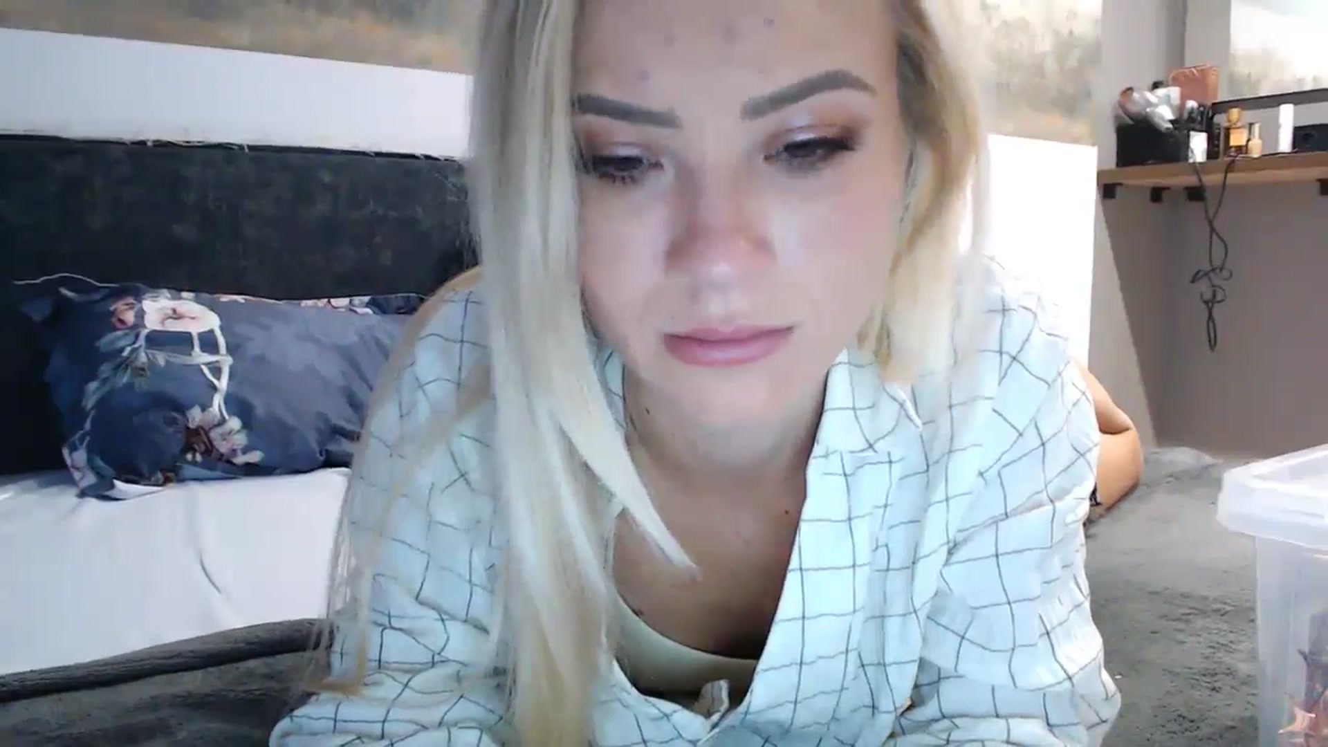 Gallery image thumbnail from fiancee's myfreecams stream on, 05/05/2024, 02:50 image 2 of 20