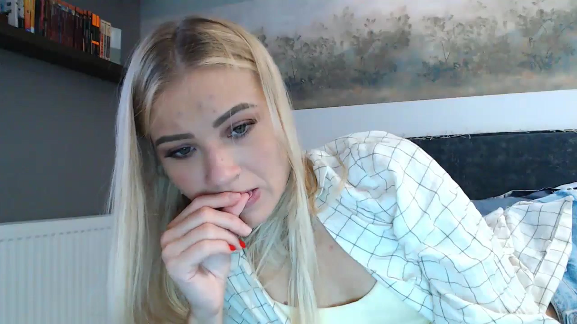 Gallery image thumbnail from fiancee's myfreecams stream on, 05/06/2024, 02:31 image 3 of 20