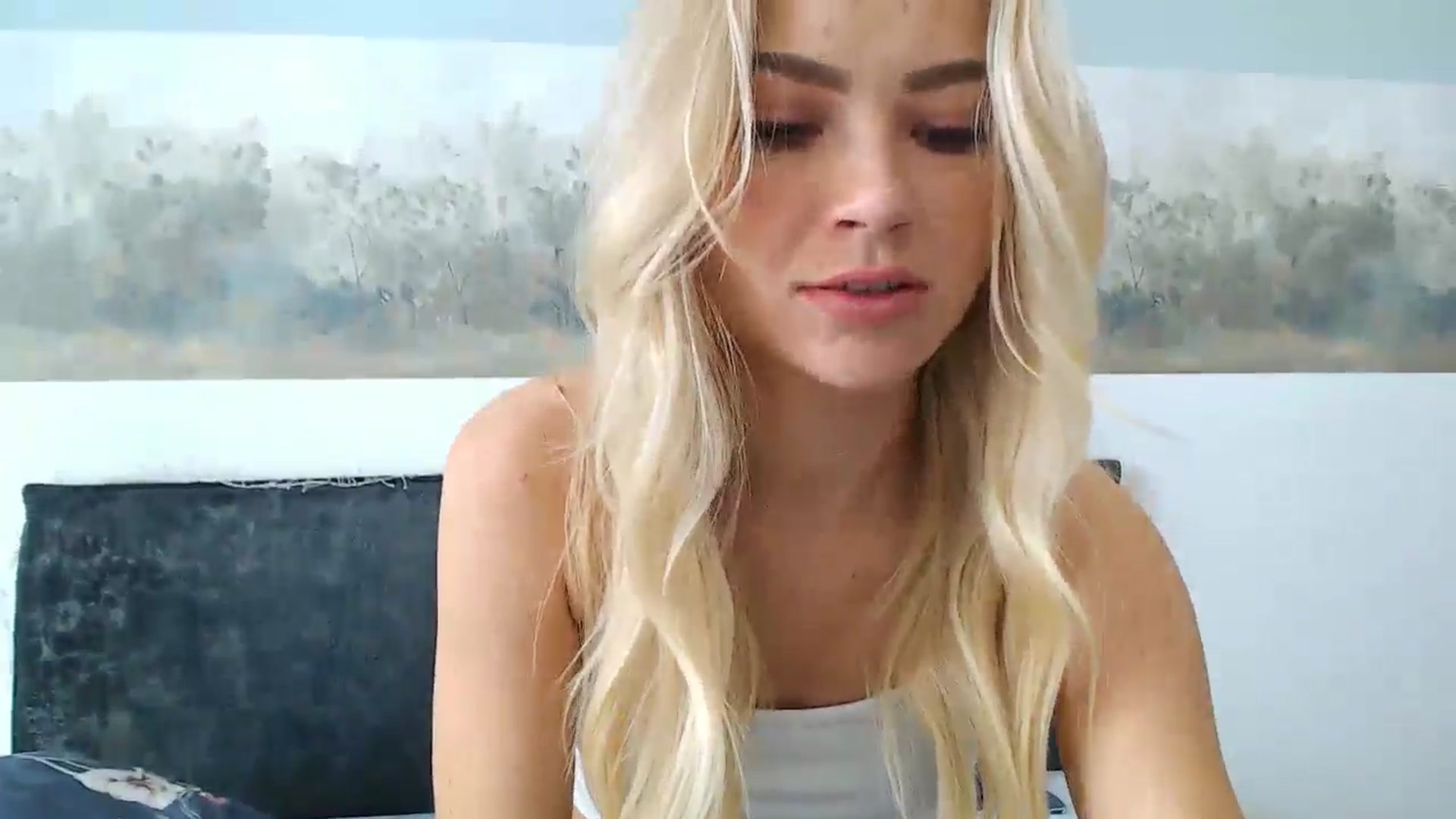 Gallery image thumbnail from fiancee's myfreecams stream on, 05/07/2024, 04:07 image 5 of 20