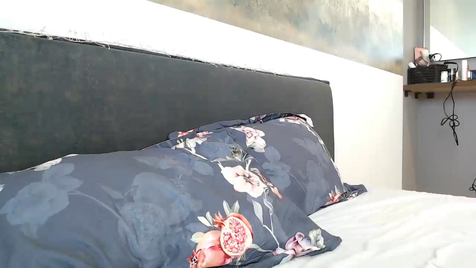 Gallery image thumbnail from fiancee's myfreecams stream on, 05/07/2024, 05:21 image 7 of 20