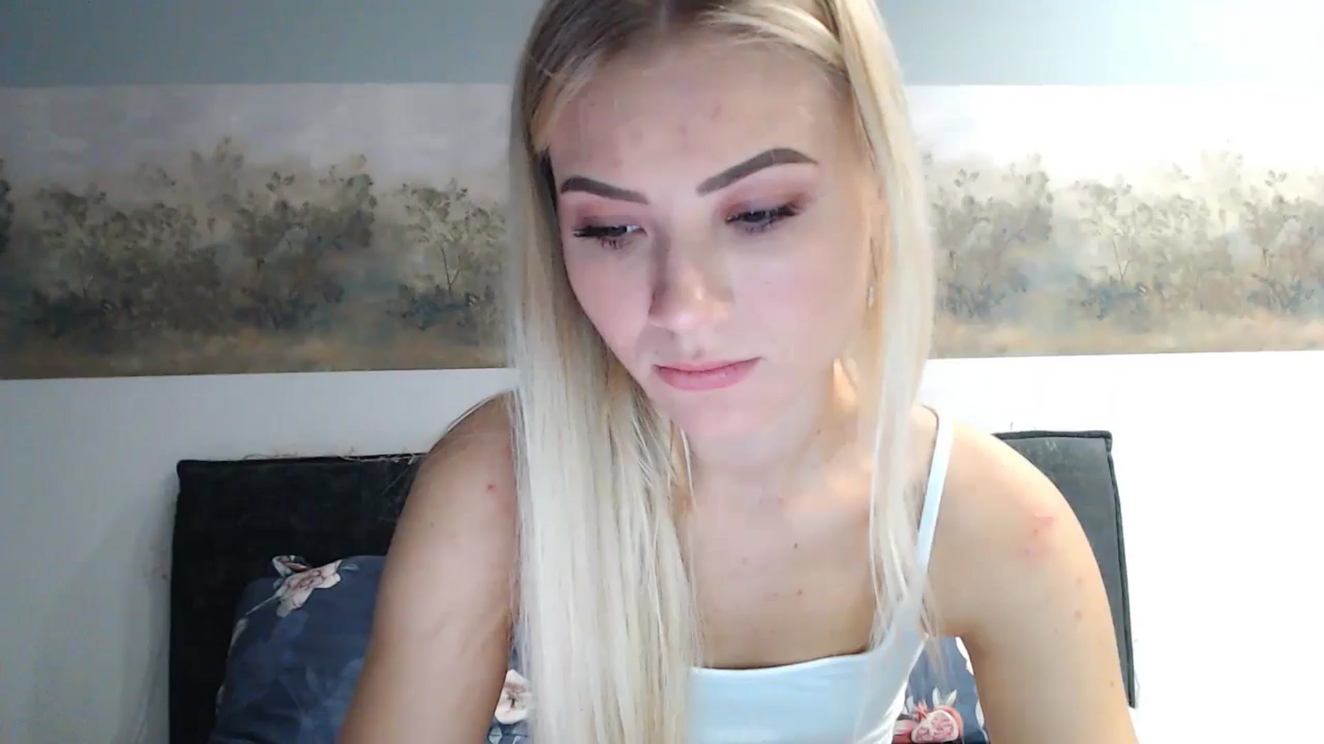 Gallery image thumbnail from fiancee's myfreecams stream on, 05/08/2024, 02:01 image 4 of 20