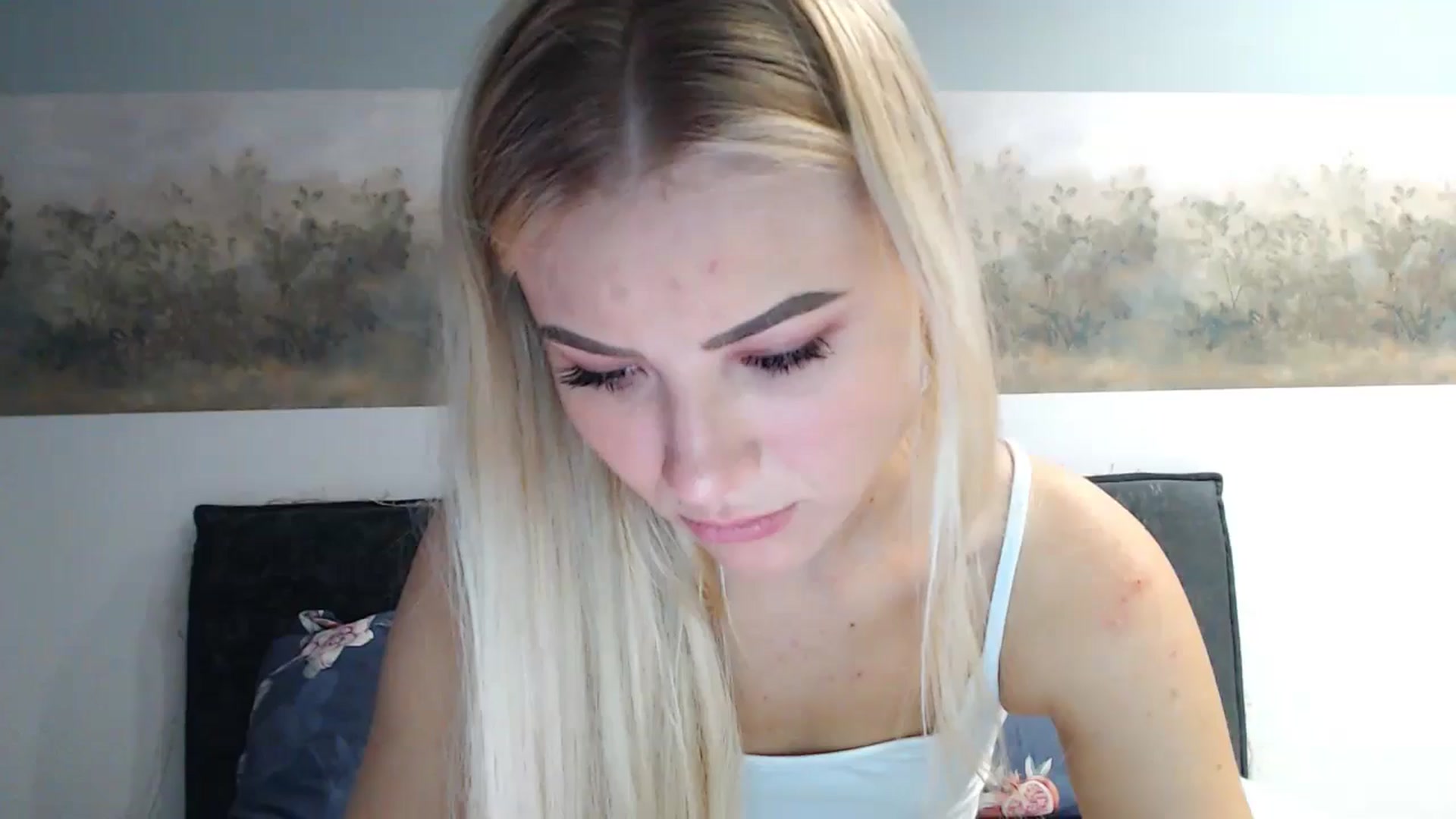 Gallery image thumbnail from fiancee's myfreecams stream on, 05/08/2024, 02:01 image 13 of 20