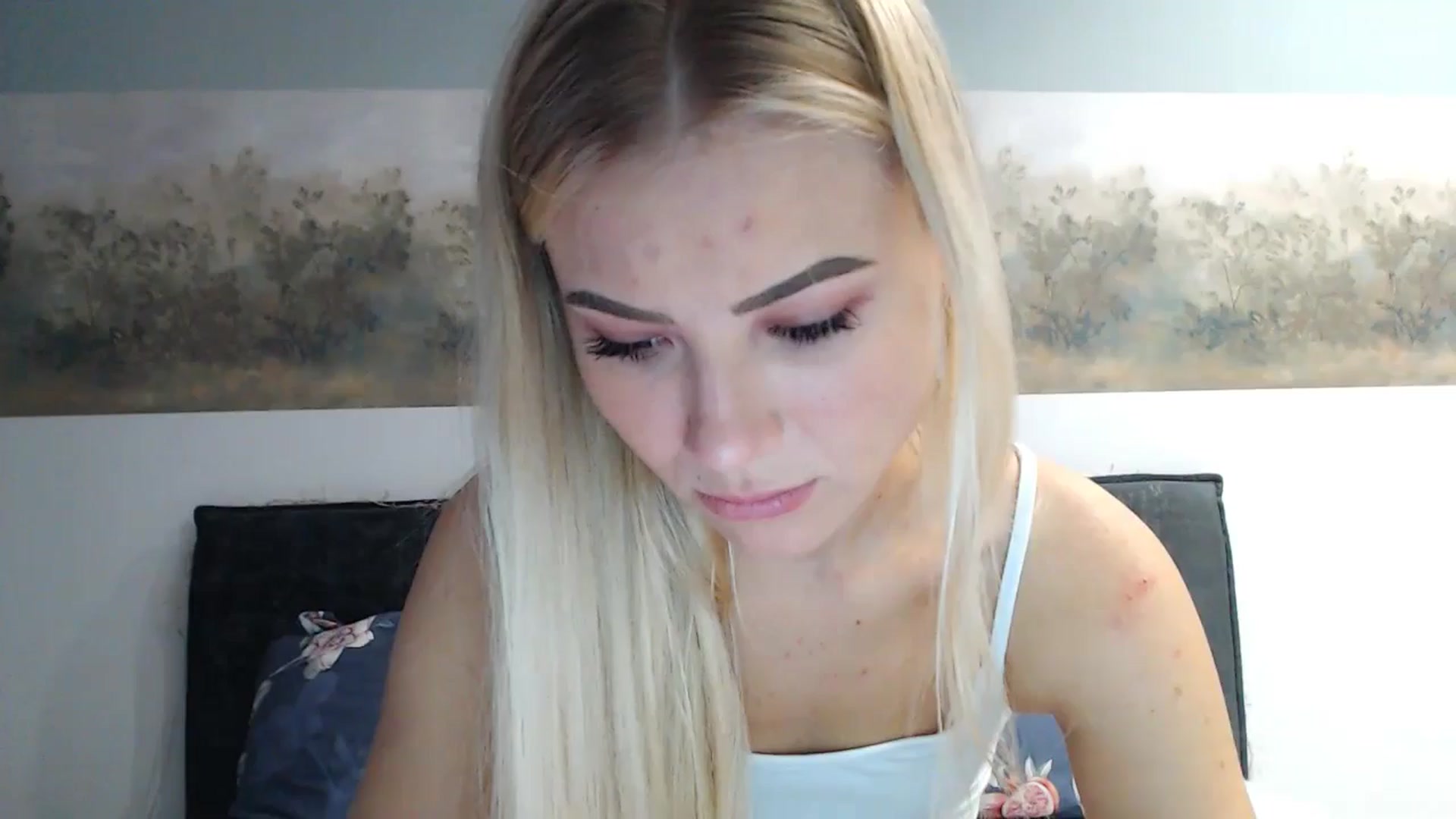 Gallery image thumbnail from fiancee's myfreecams stream on, 05/08/2024, 02:01 image 11 of 20