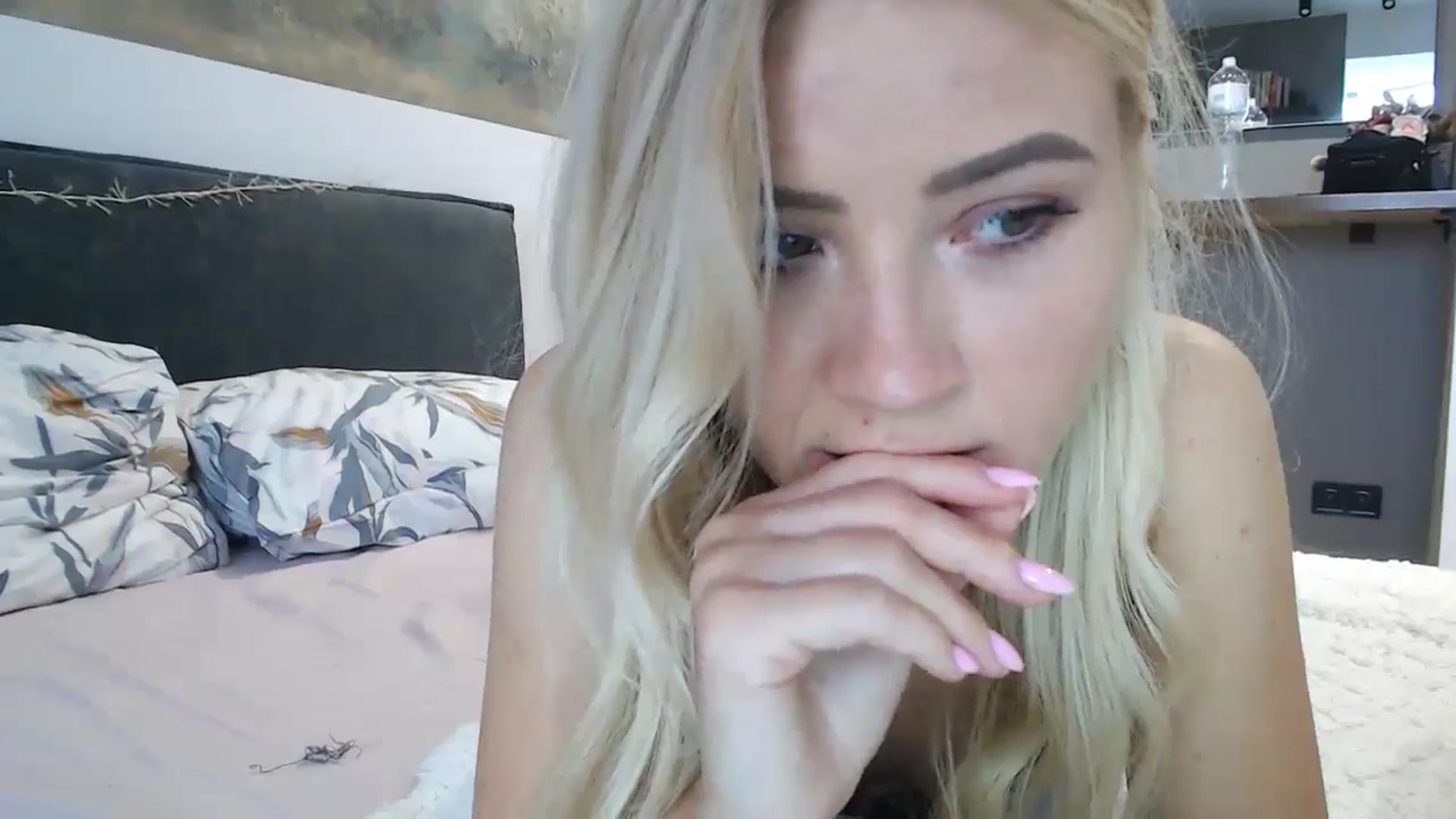 Gallery image thumbnail from fiancee's myfreecams stream on, 05/14/2024, 04:24 image 20 of 20