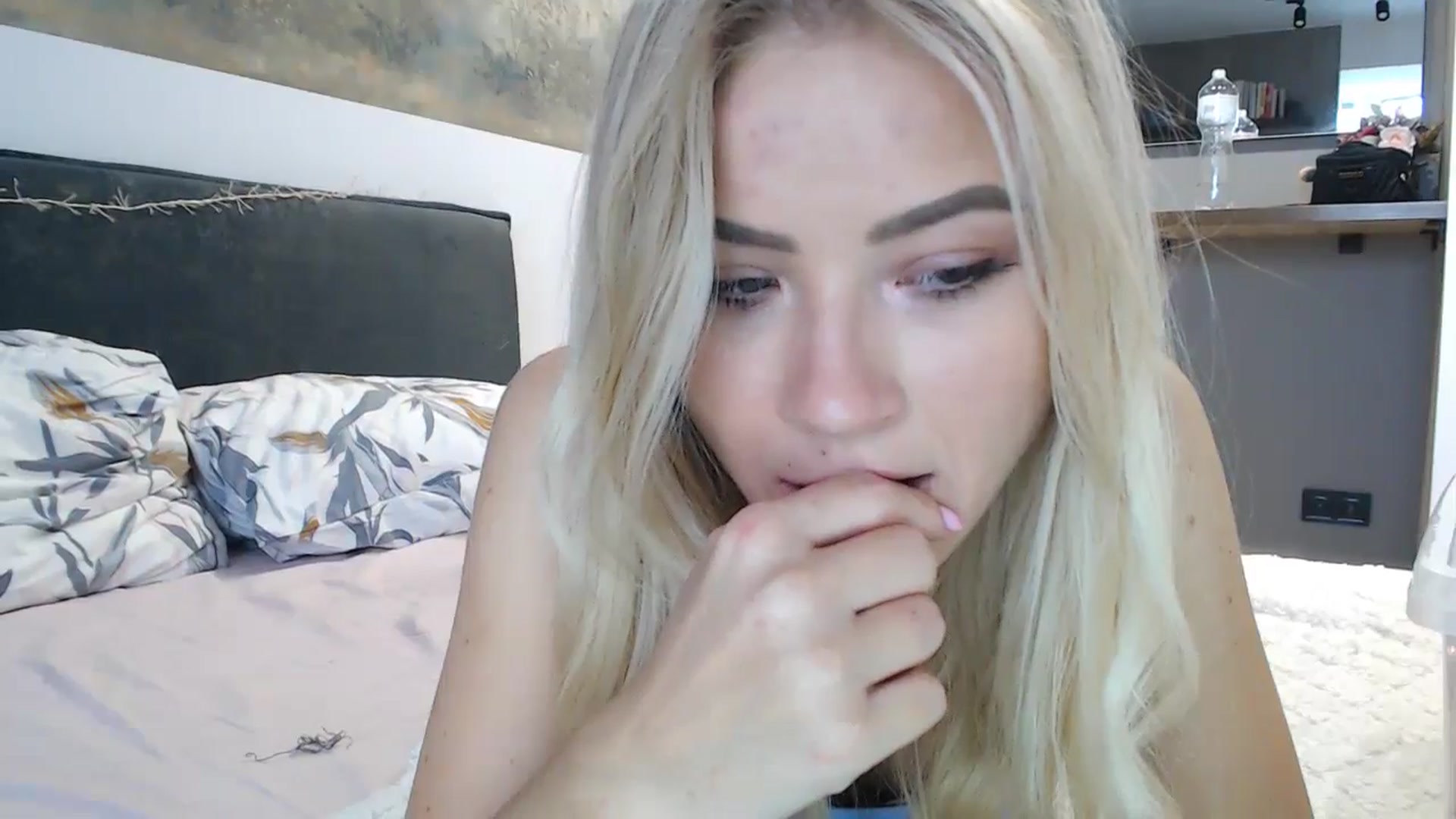 Gallery image thumbnail from fiancee's myfreecams stream on, 05/14/2024, 04:24 image 3 of 20