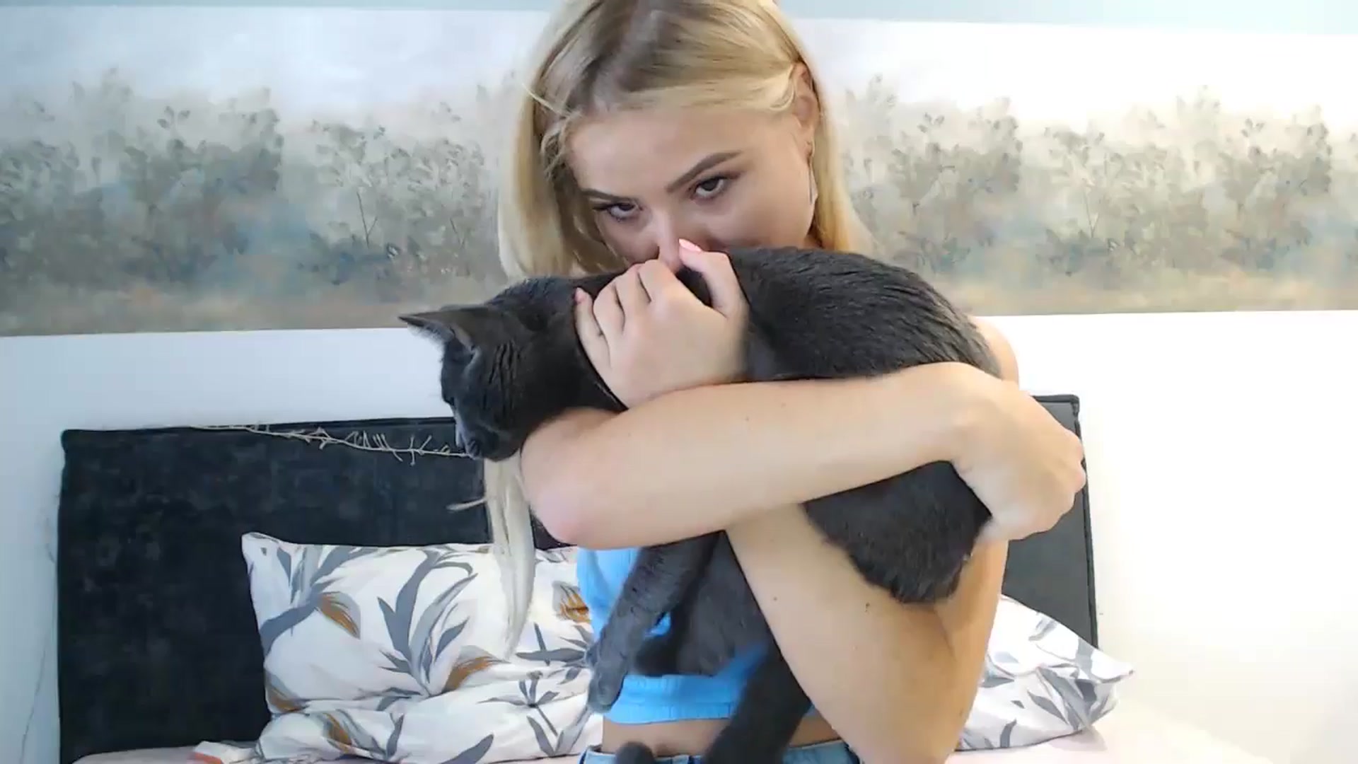 Gallery image thumbnail from fiancee's myfreecams stream on, 05/14/2024, 04:46 image 14 of 20