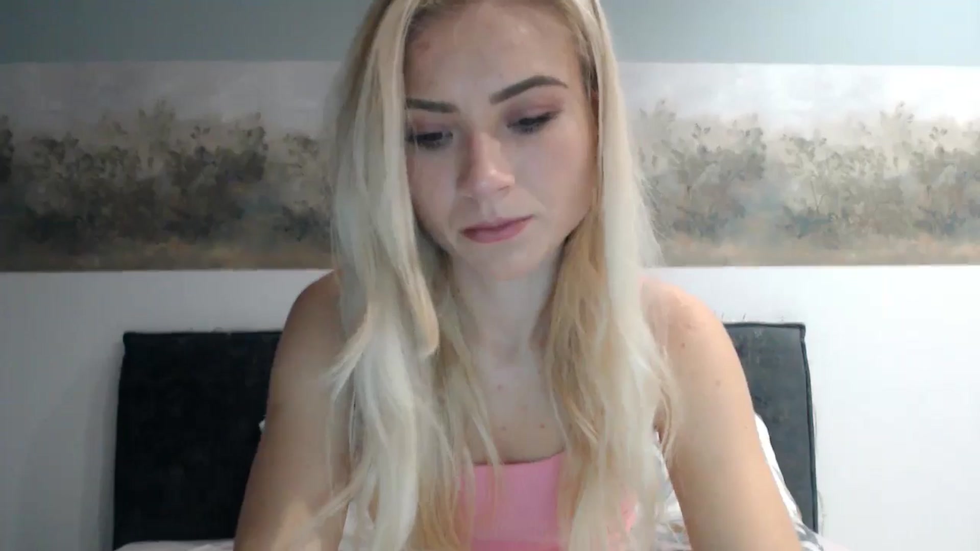 Gallery image thumbnail from fiancee's myfreecams stream on, 05/16/2024, 01:52 image 16 of 20