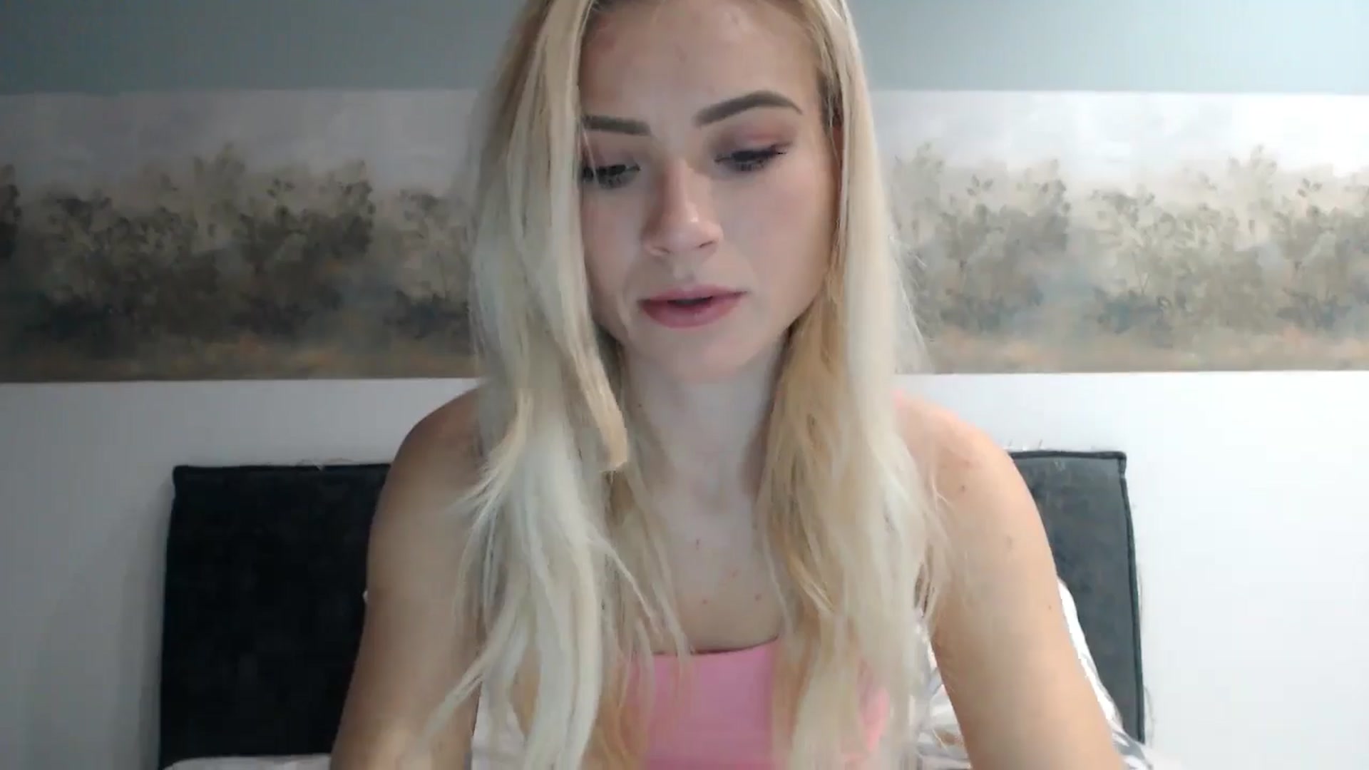 Gallery image thumbnail from fiancee's myfreecams stream on, 05/16/2024, 01:52 image 15 of 20