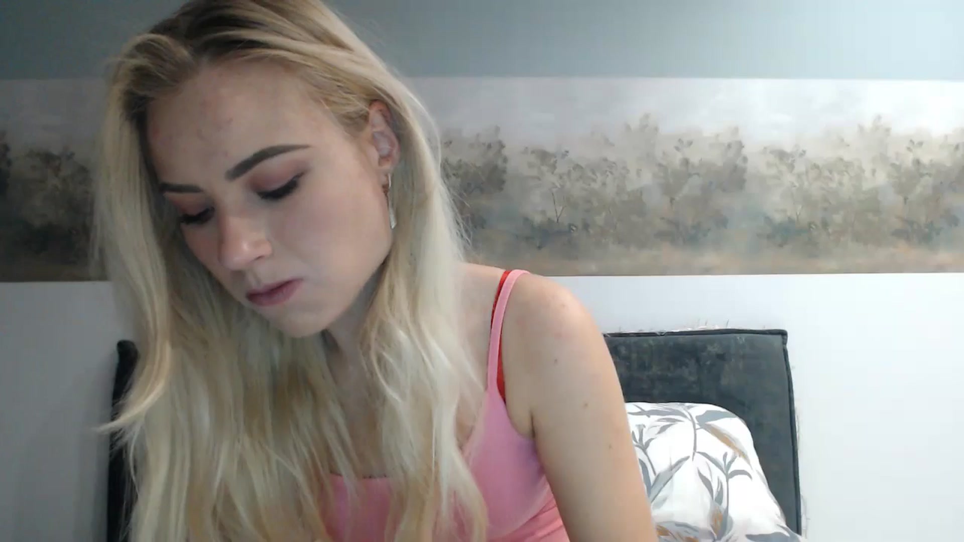 Gallery image thumbnail from fiancee's myfreecams stream on, 05/16/2024, 01:52 image 6 of 20