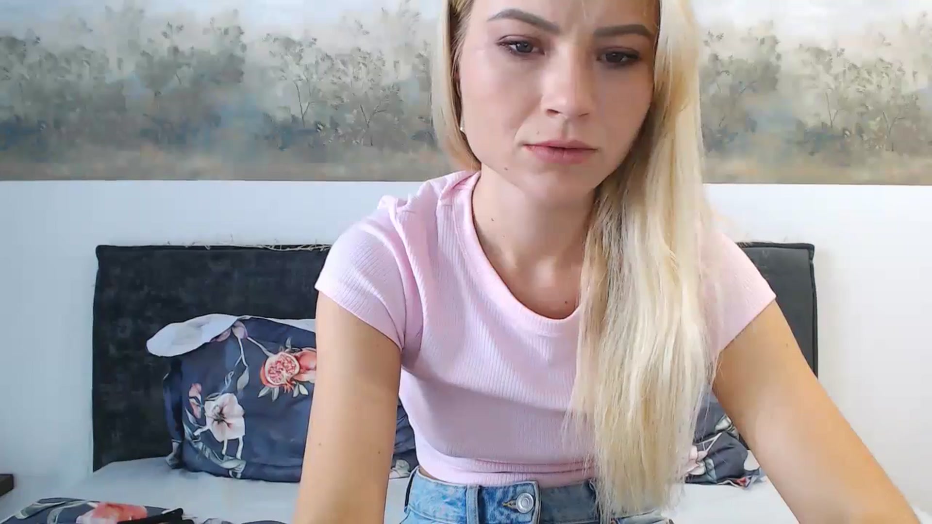 Gallery image thumbnail from fiancee's myfreecams stream on, 05/28/2024, 05:17 image 6 of 20