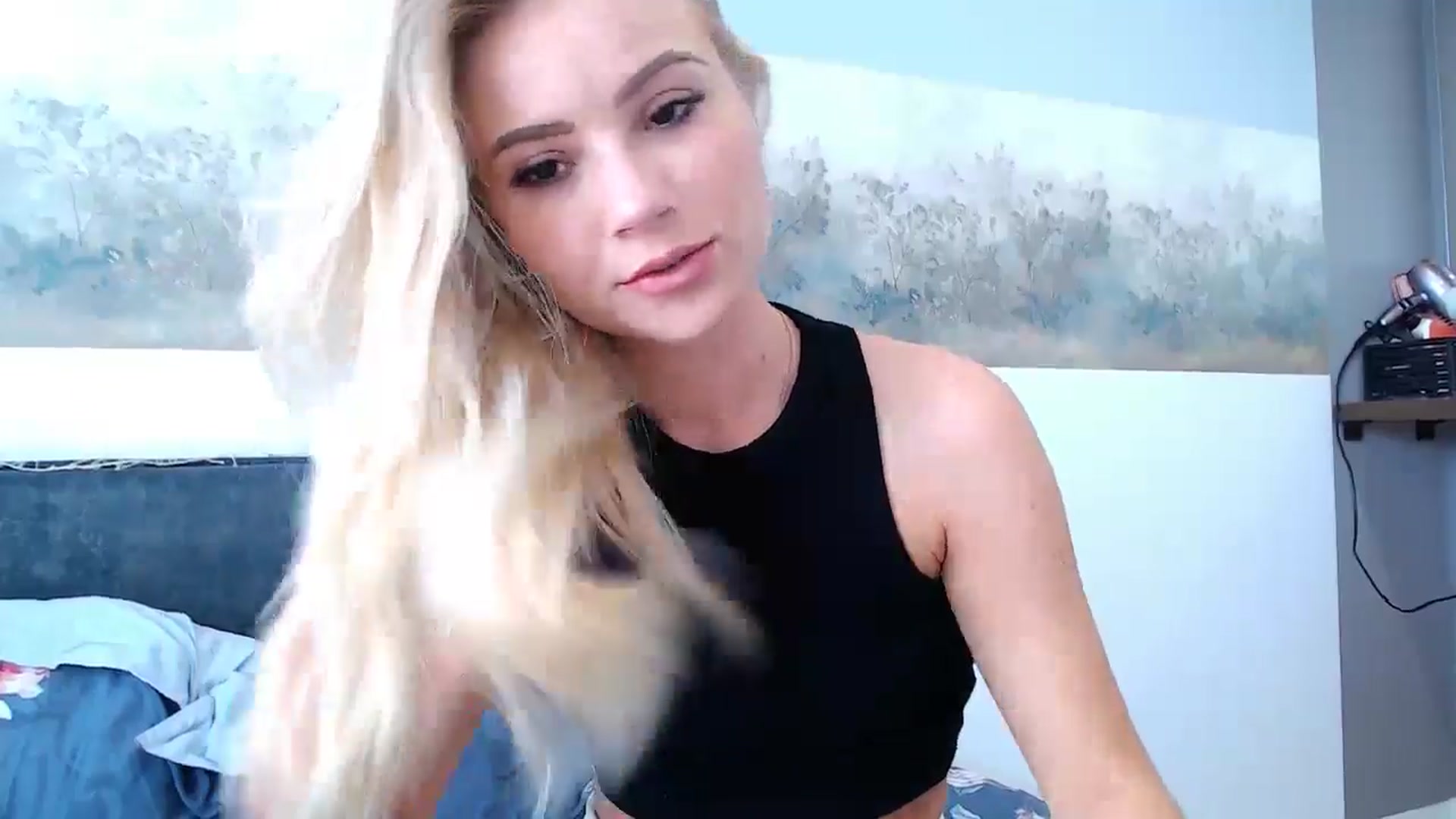 Gallery image thumbnail from fiancee's myfreecams stream on, 05/31/2024, 04:23 image 18 of 20