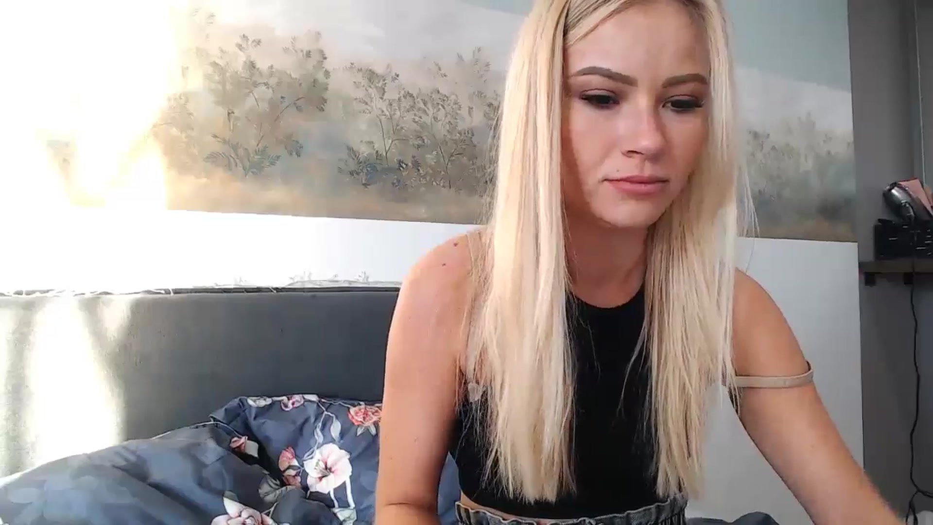 Gallery image thumbnail from fiancee's myfreecams stream on, 06/01/2024, 02:51 image 6 of 20