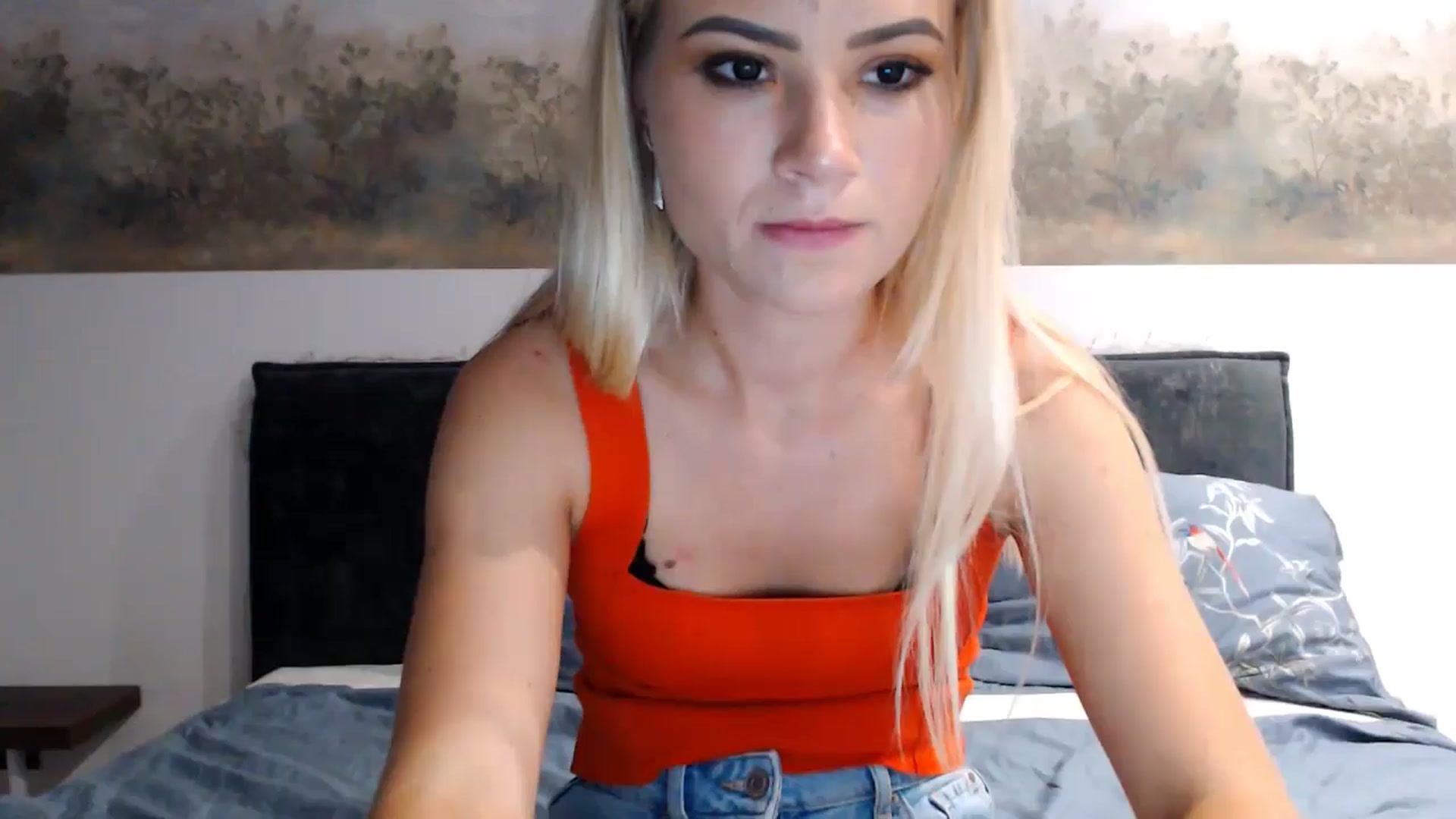Gallery image thumbnail from fiancee's myfreecams stream on, 06/05/2024, 22:55 image 1 of 20