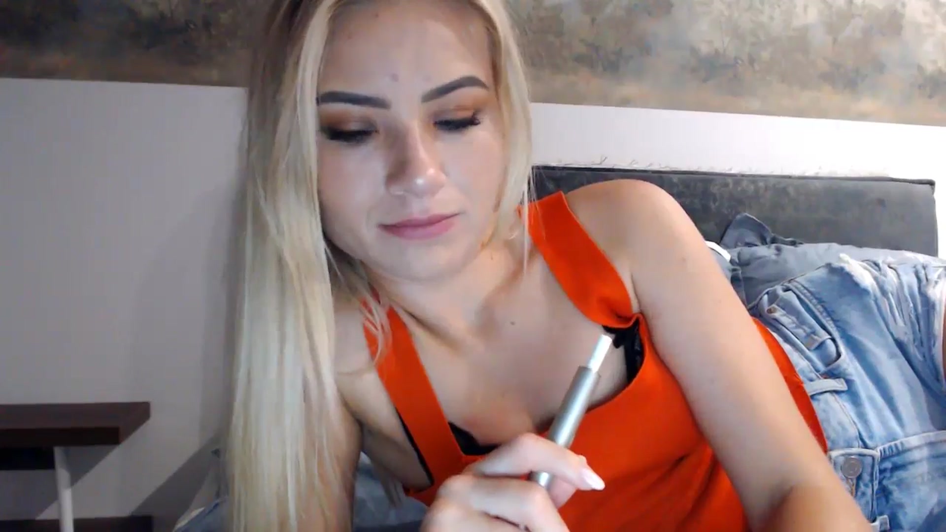 Gallery image thumbnail from fiancee's myfreecams stream on, 06/05/2024, 22:55 image 18 of 20