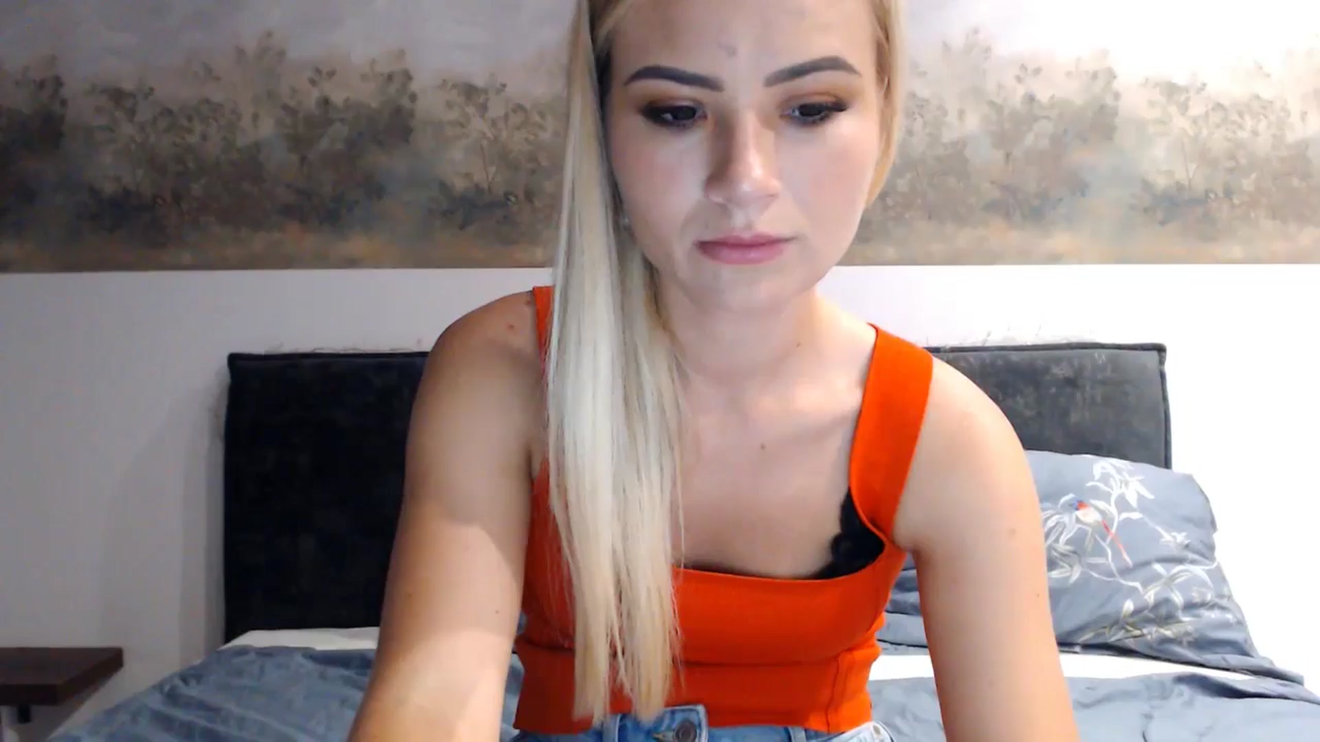 Gallery image thumbnail from fiancee's myfreecams stream on, 06/05/2024, 22:55 image 12 of 20