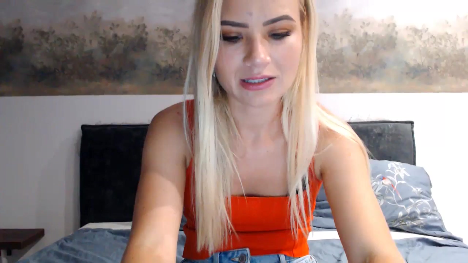Gallery image thumbnail from fiancee's myfreecams stream on, 06/05/2024, 22:55 image 6 of 20