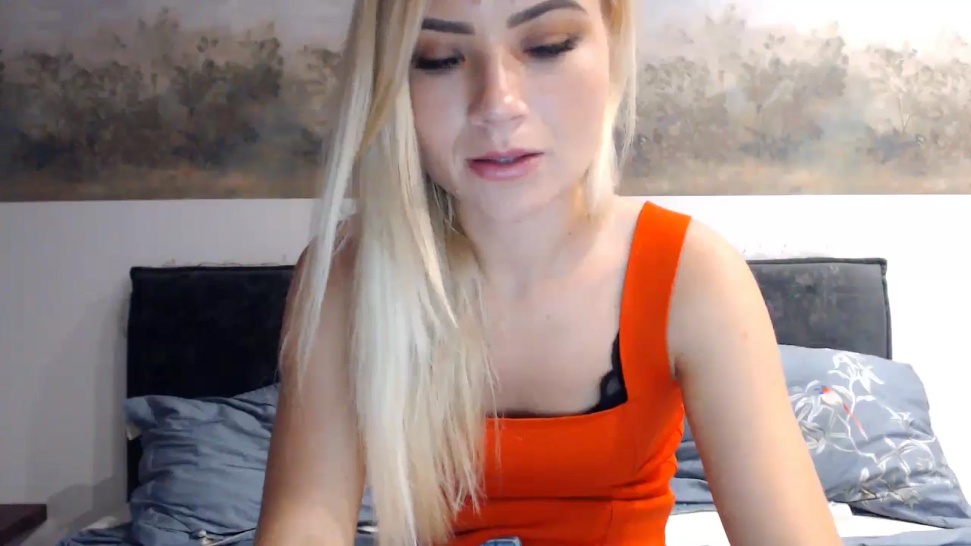 Gallery image thumbnail from fiancee's myfreecams stream on, 06/06/2024, 24:14 image 13 of 20