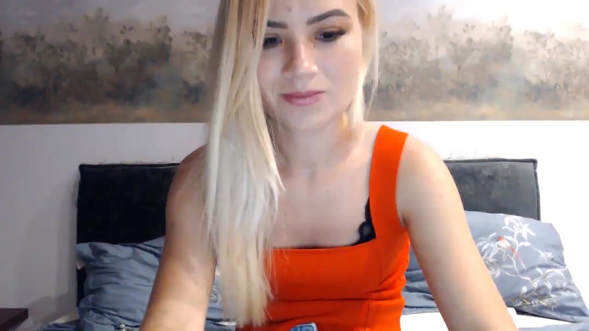 Gallery image thumbnail from fiancee's myfreecams stream on, 06/06/2024, 24:14 image 14 of 20