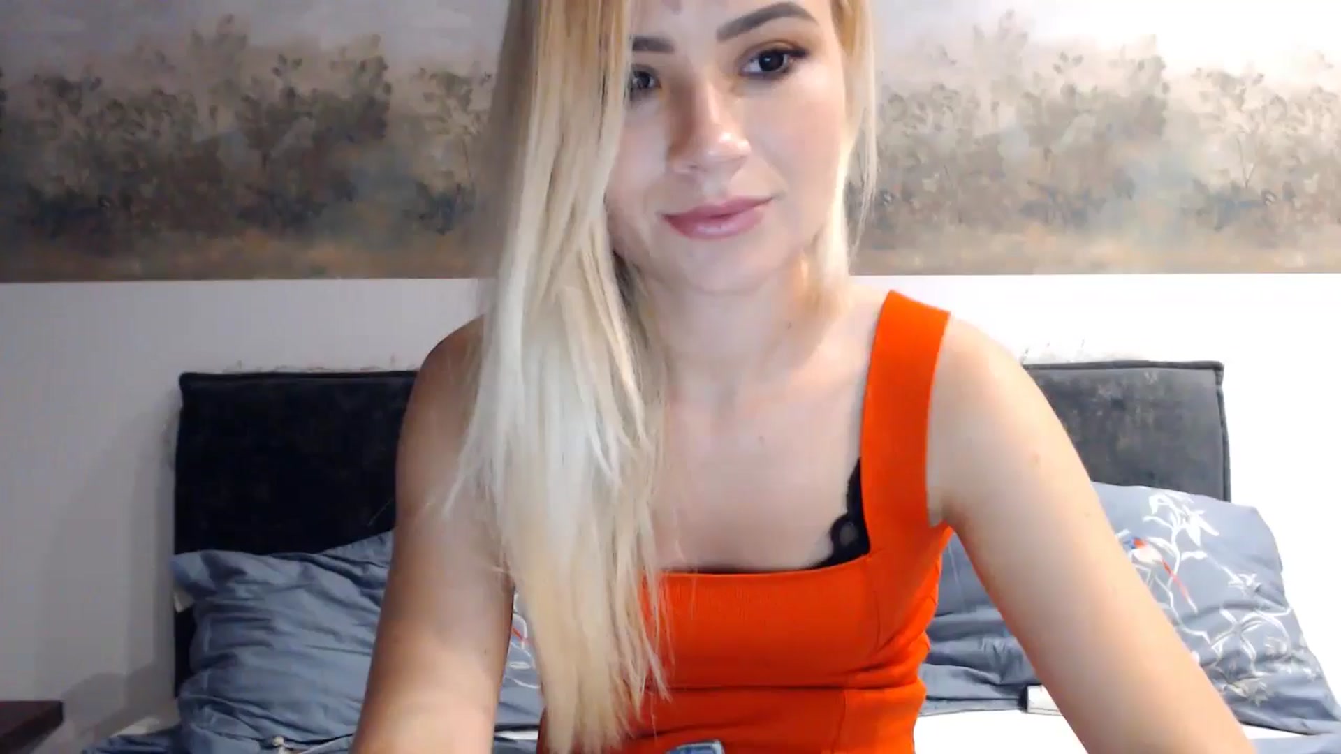 Gallery image thumbnail from fiancee's myfreecams stream on, 06/06/2024, 24:14 image 15 of 20