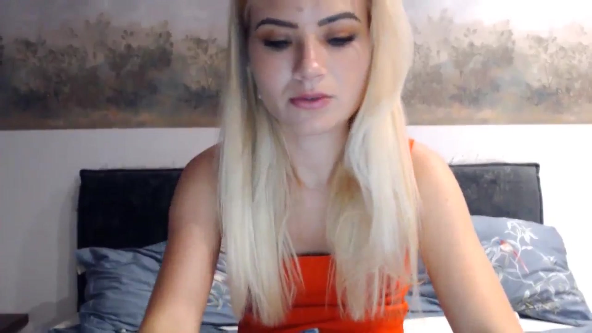 Gallery image thumbnail from fiancee's myfreecams stream on, 06/06/2024, 24:14 image 19 of 20