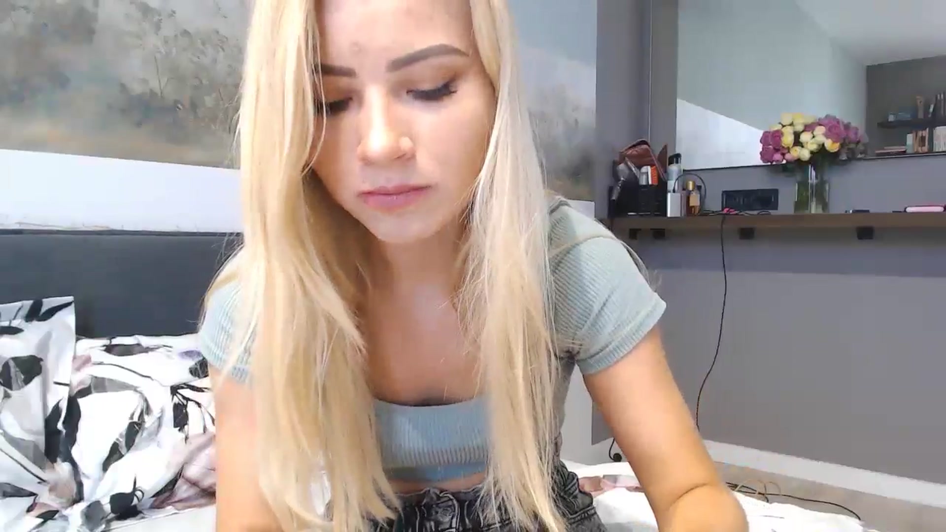 Gallery image thumbnail from fiancee's myfreecams stream on, 06/07/2024, 12:44 image 5 of 20