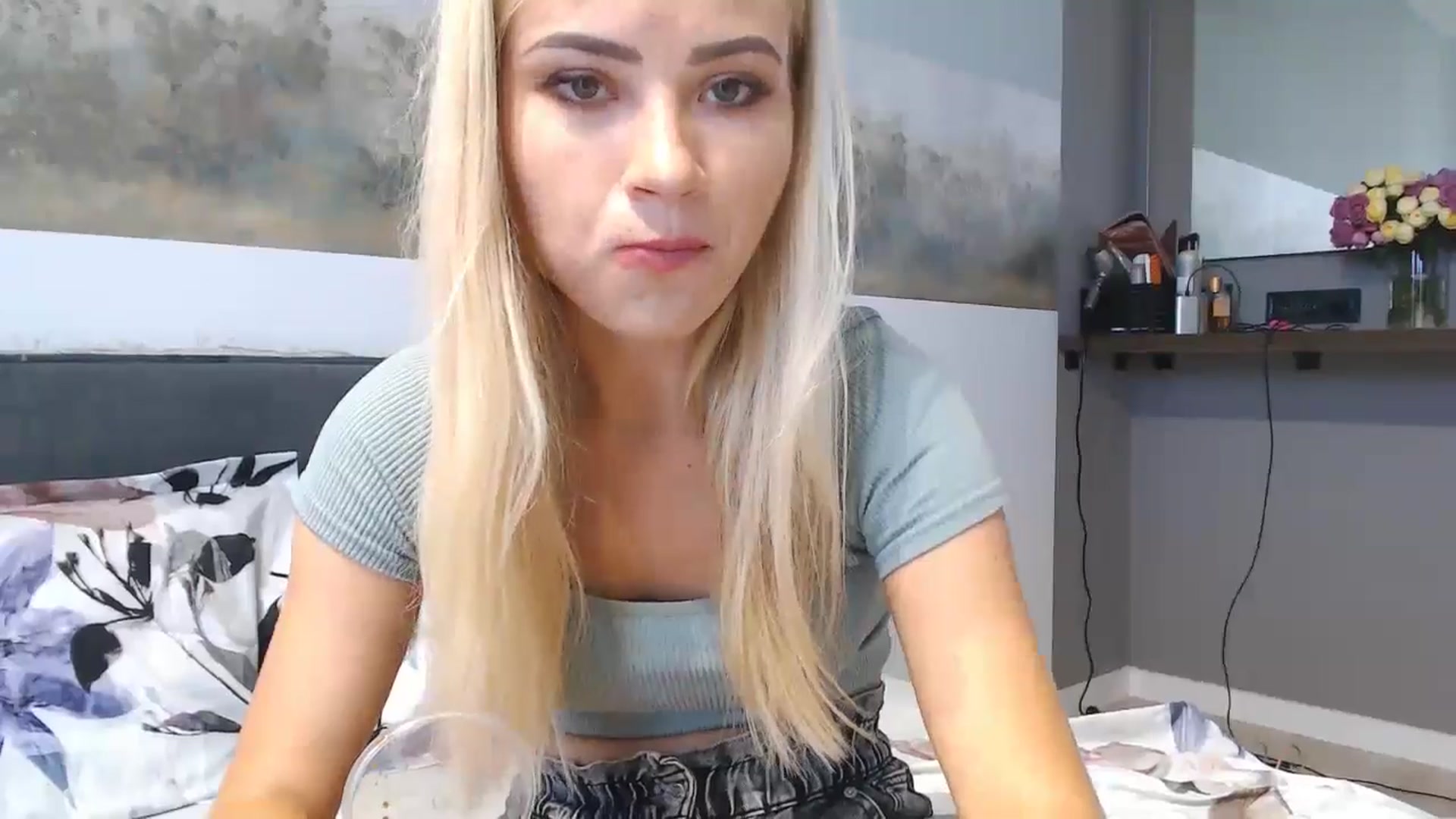 Gallery image thumbnail from fiancee's myfreecams stream on, 06/07/2024, 12:44 image 18 of 20