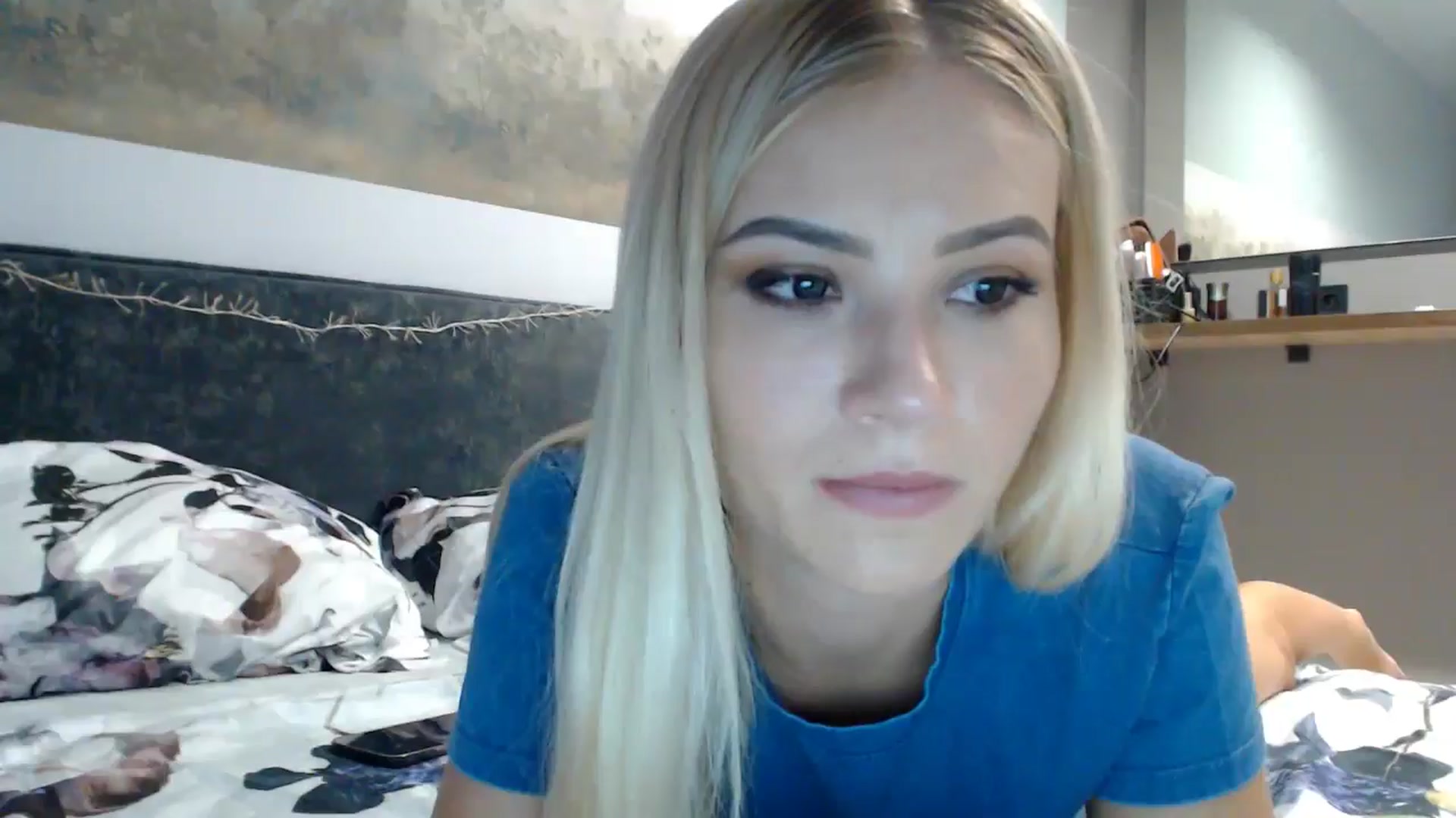 Gallery image thumbnail from fiancee's myfreecams stream on, 06/12/2024, 02:27 image 8 of 20