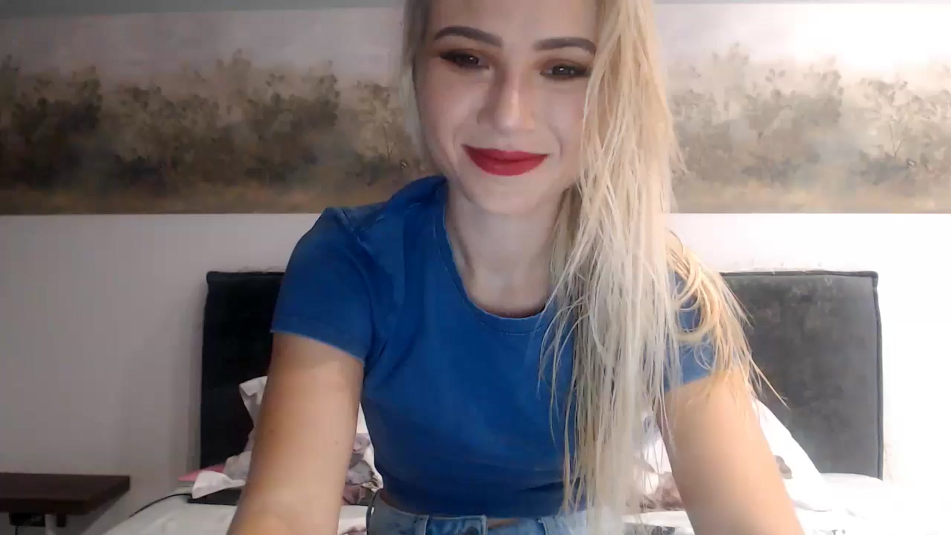 Gallery image thumbnail from fiancee's myfreecams stream on, 06/13/2024, 02:01 image 1 of 20