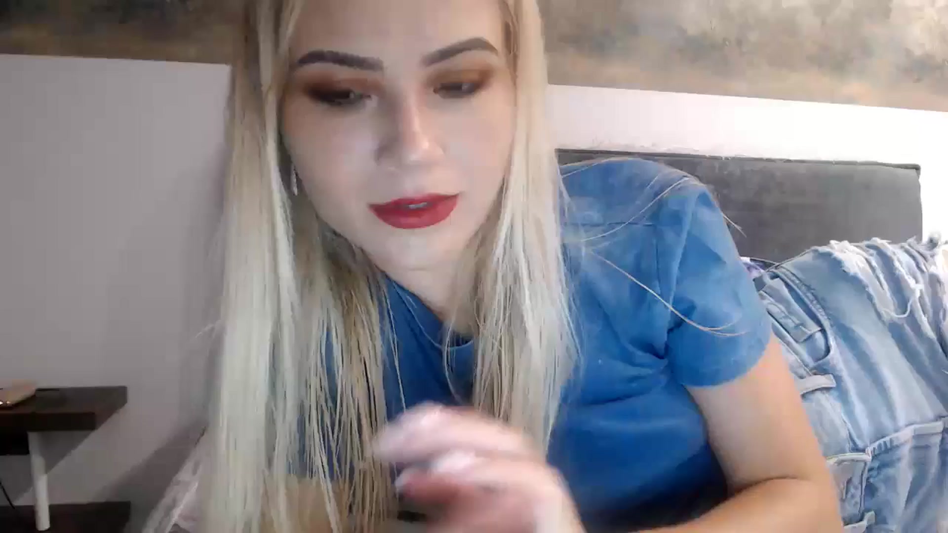 Gallery image thumbnail from fiancee's myfreecams stream on, 06/13/2024, 02:01 image 5 of 20