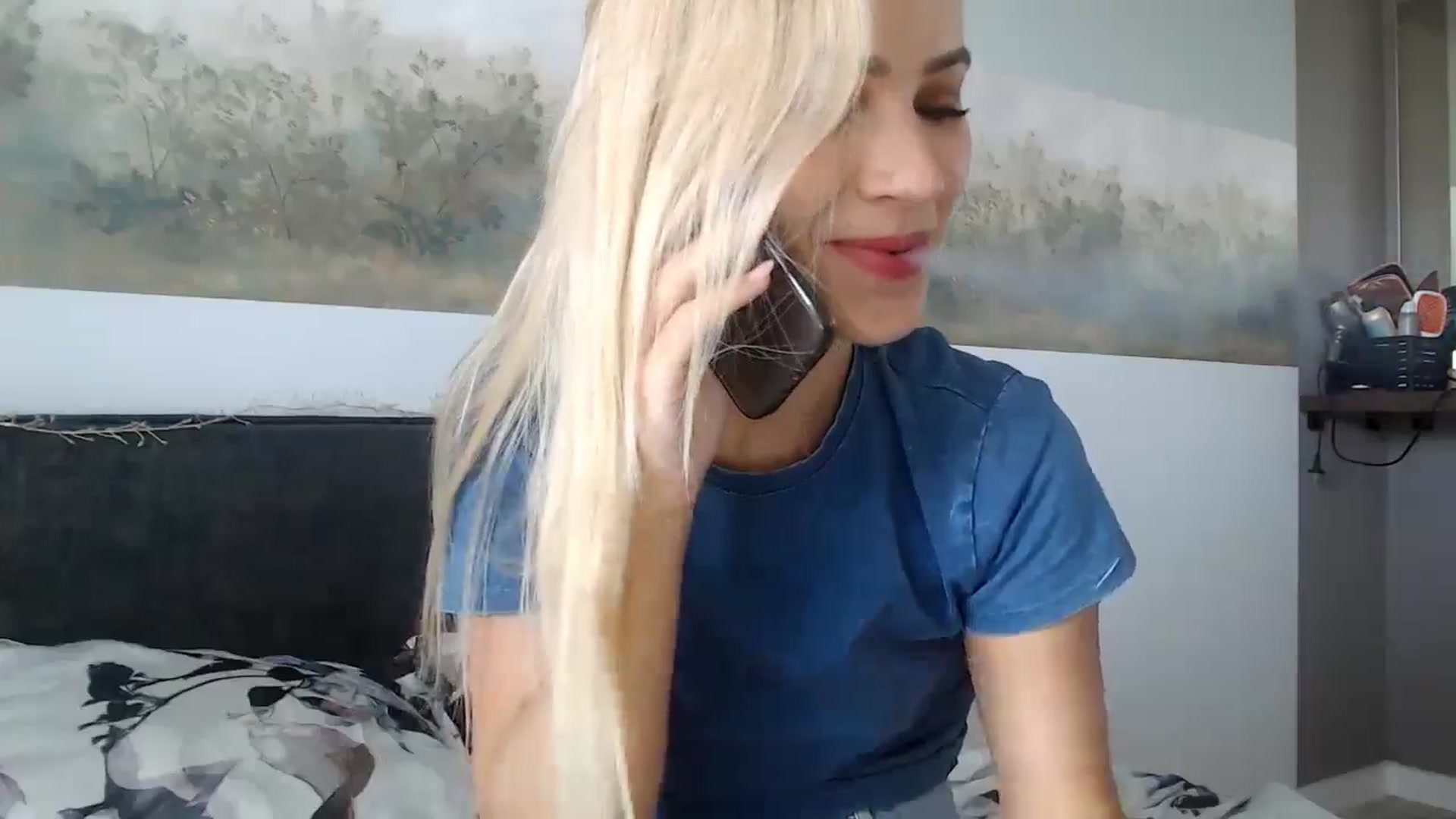 Gallery image thumbnail from fiancee's myfreecams stream on, 06/13/2024, 07:15 image 14 of 20
