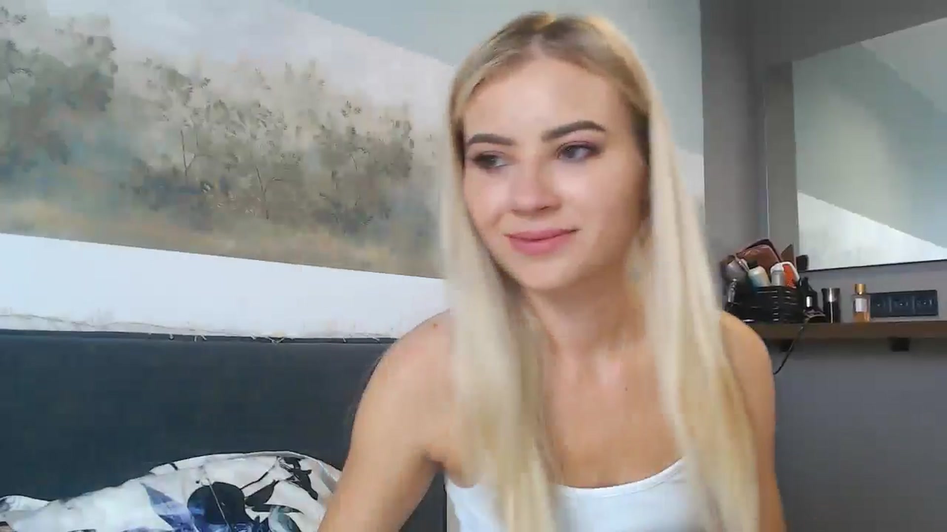 Gallery image thumbnail from fiancee's myfreecams stream on, 06/14/2024, 07:09 image 19 of 20