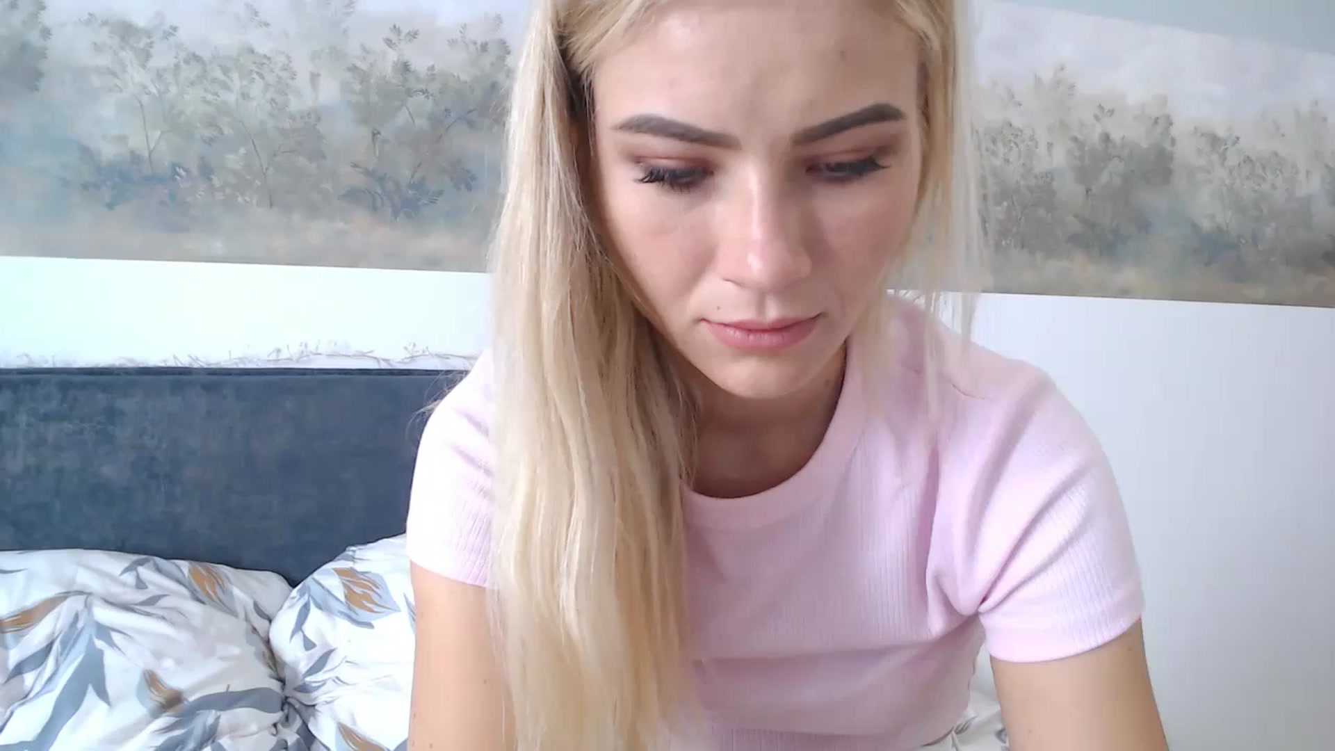 Gallery image thumbnail from fiancee's myfreecams stream on, 06/16/2024, 06:53 image 19 of 20