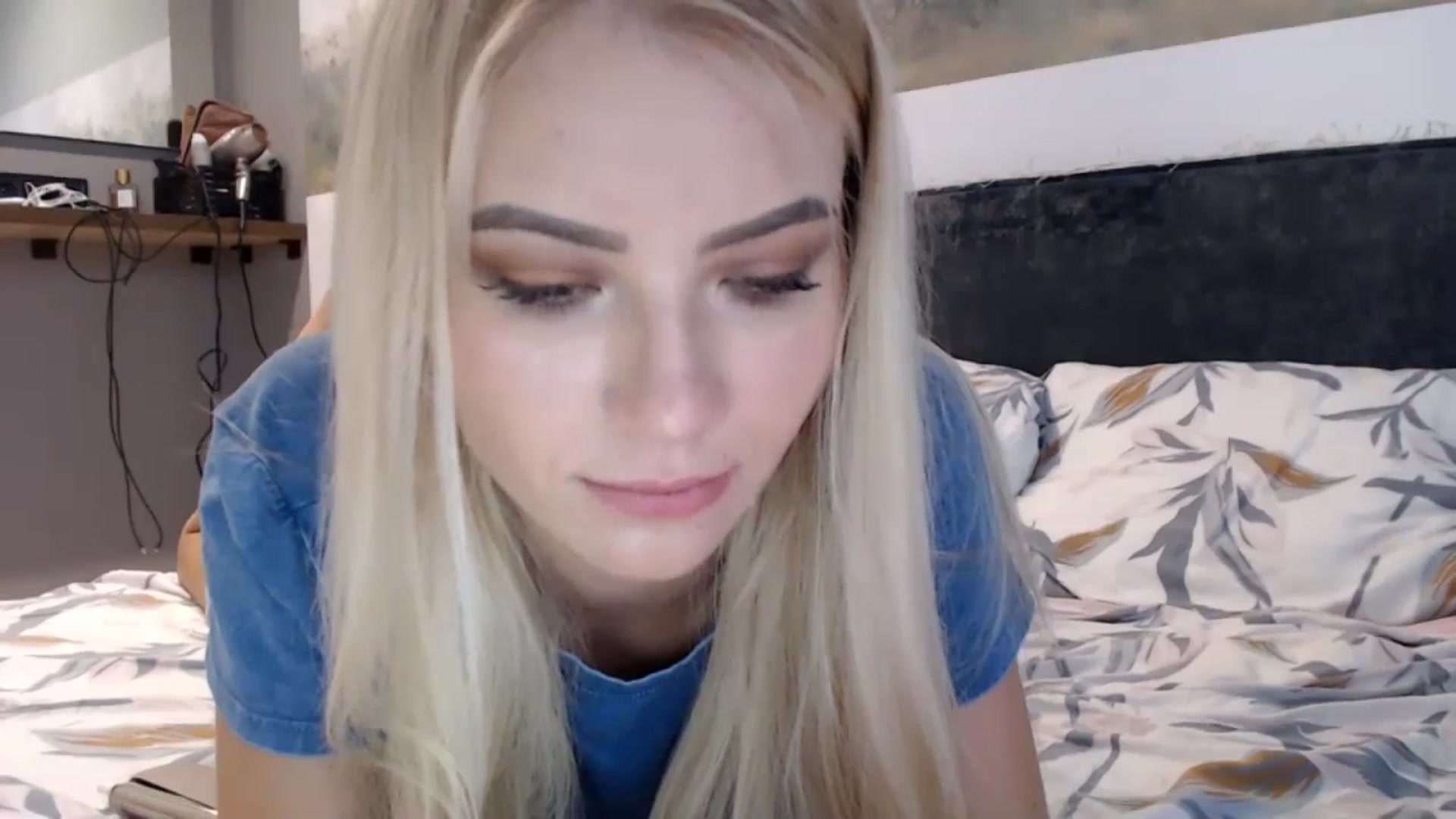 Gallery image thumbnail from fiancee's myfreecams stream on, 06/17/2024, 03:29 image 2 of 20
