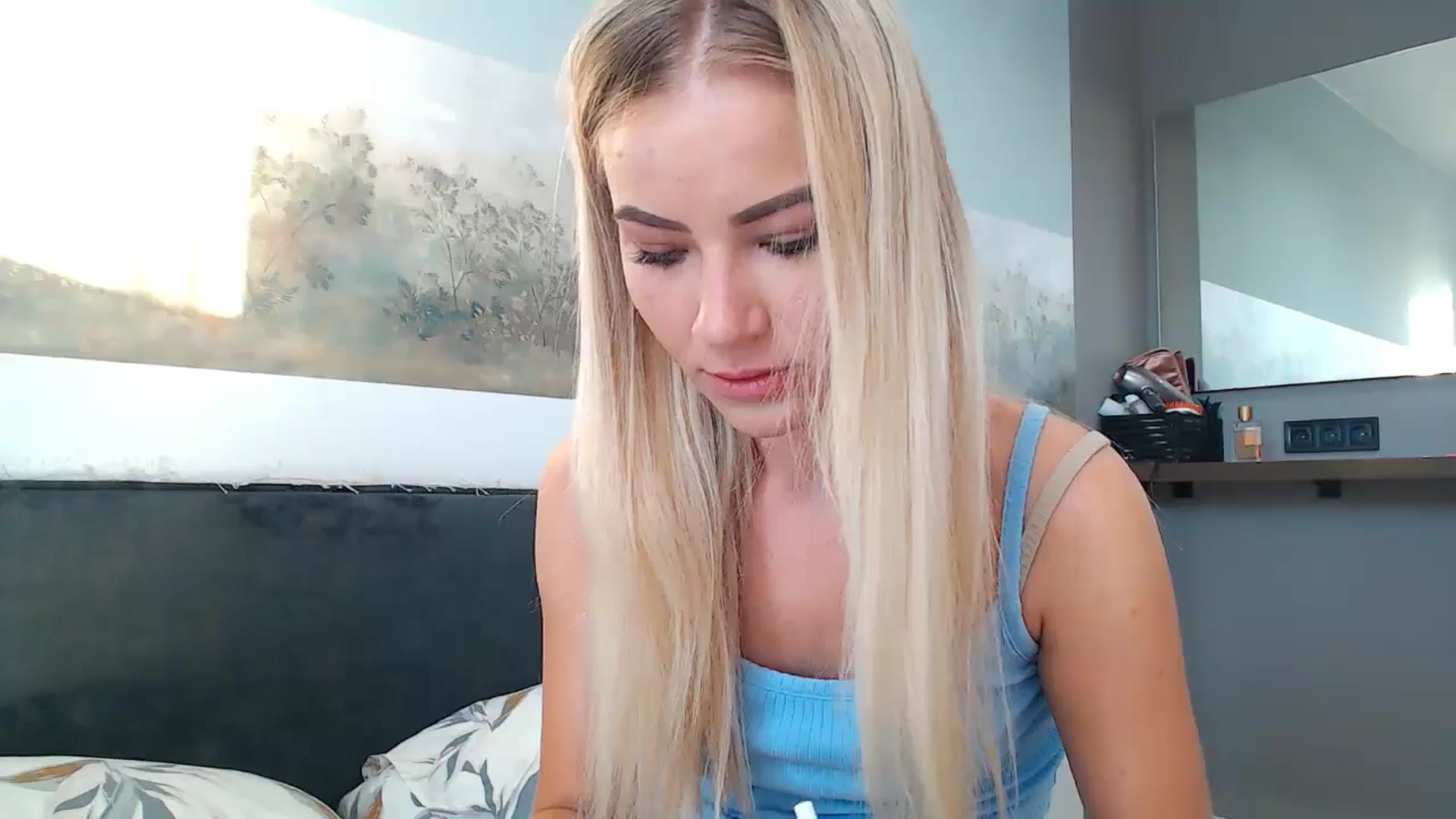 Gallery image thumbnail from fiancee's myfreecams stream on, 06/20/2024, 02:48 image 16 of 20