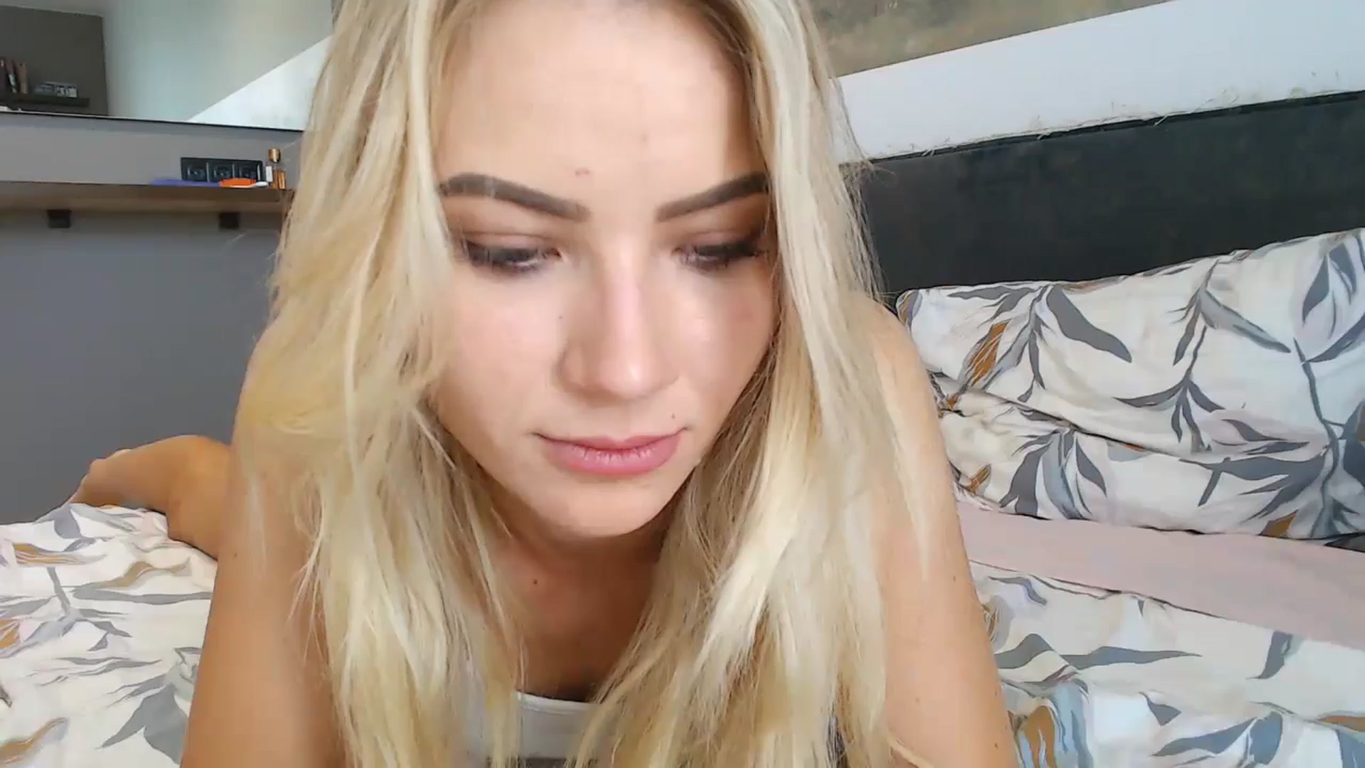 Gallery image thumbnail from fiancee's myfreecams stream on, 06/21/2024, 06:07 image 17 of 20