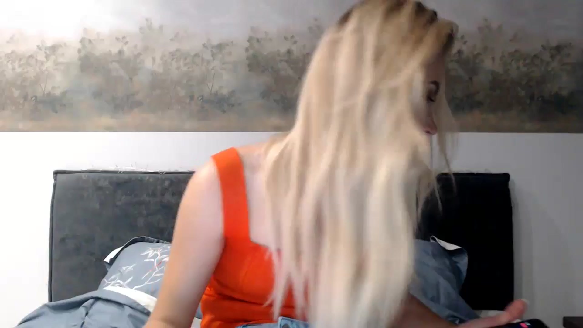 Gallery image thumbnail from fiancee's myfreecams stream on, 06/21/2024, 23:00 image 1 of 20