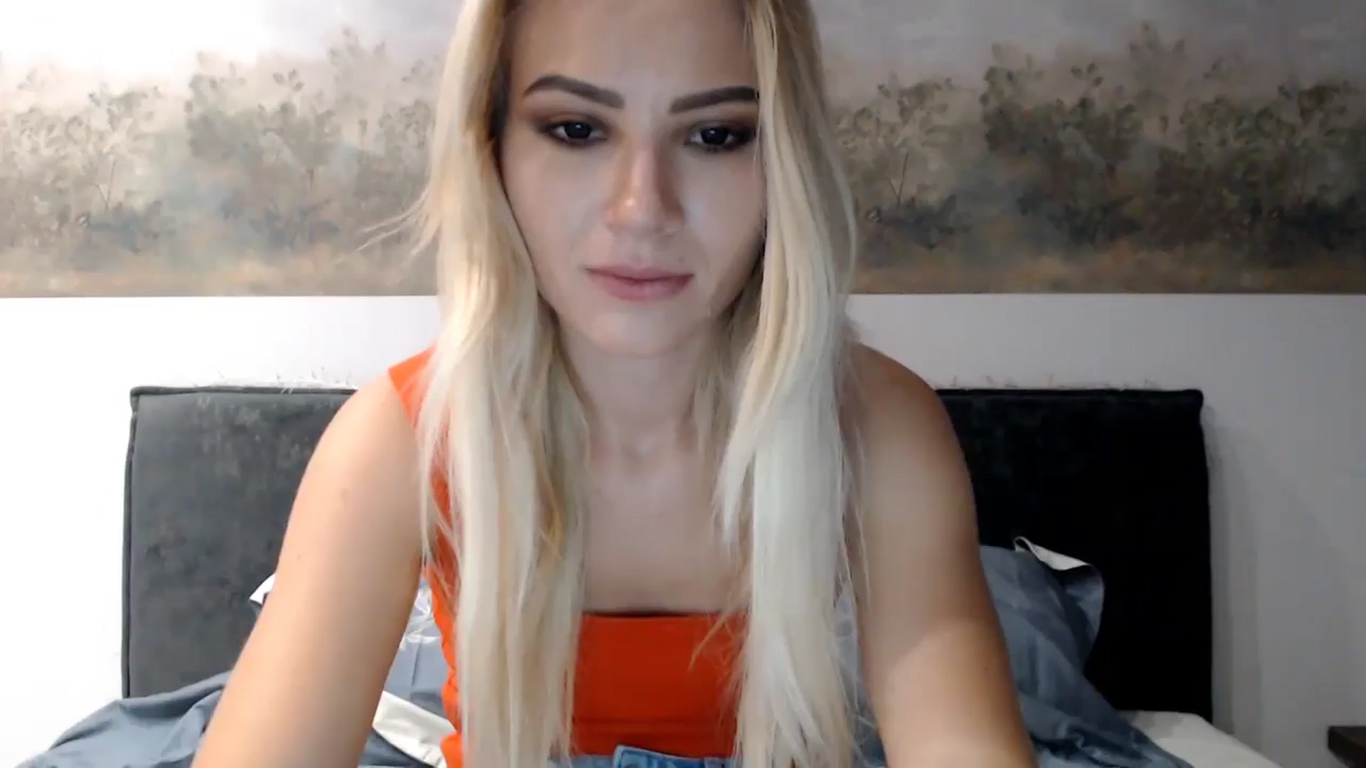 Gallery image thumbnail from fiancee's myfreecams stream on, 06/21/2024, 23:00 image 2 of 20