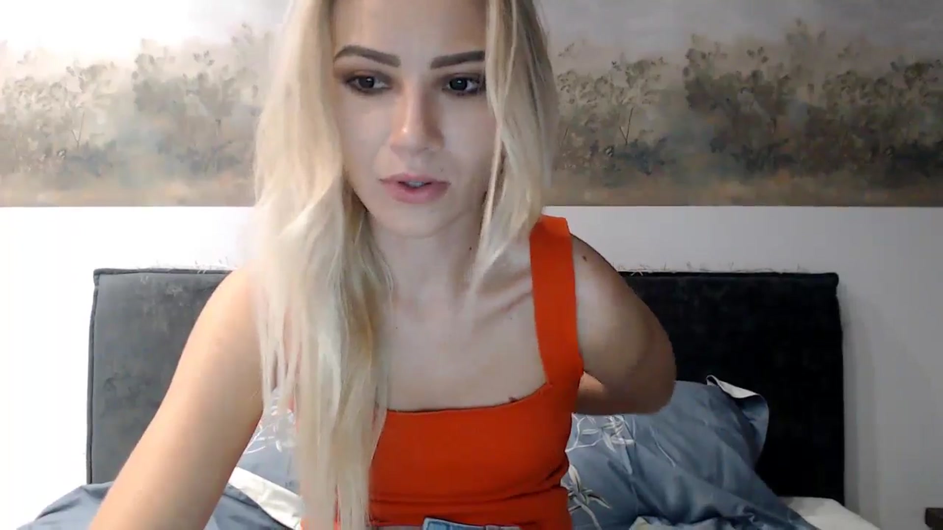 Gallery image thumbnail from fiancee's myfreecams stream on, 06/21/2024, 23:00 image 9 of 20