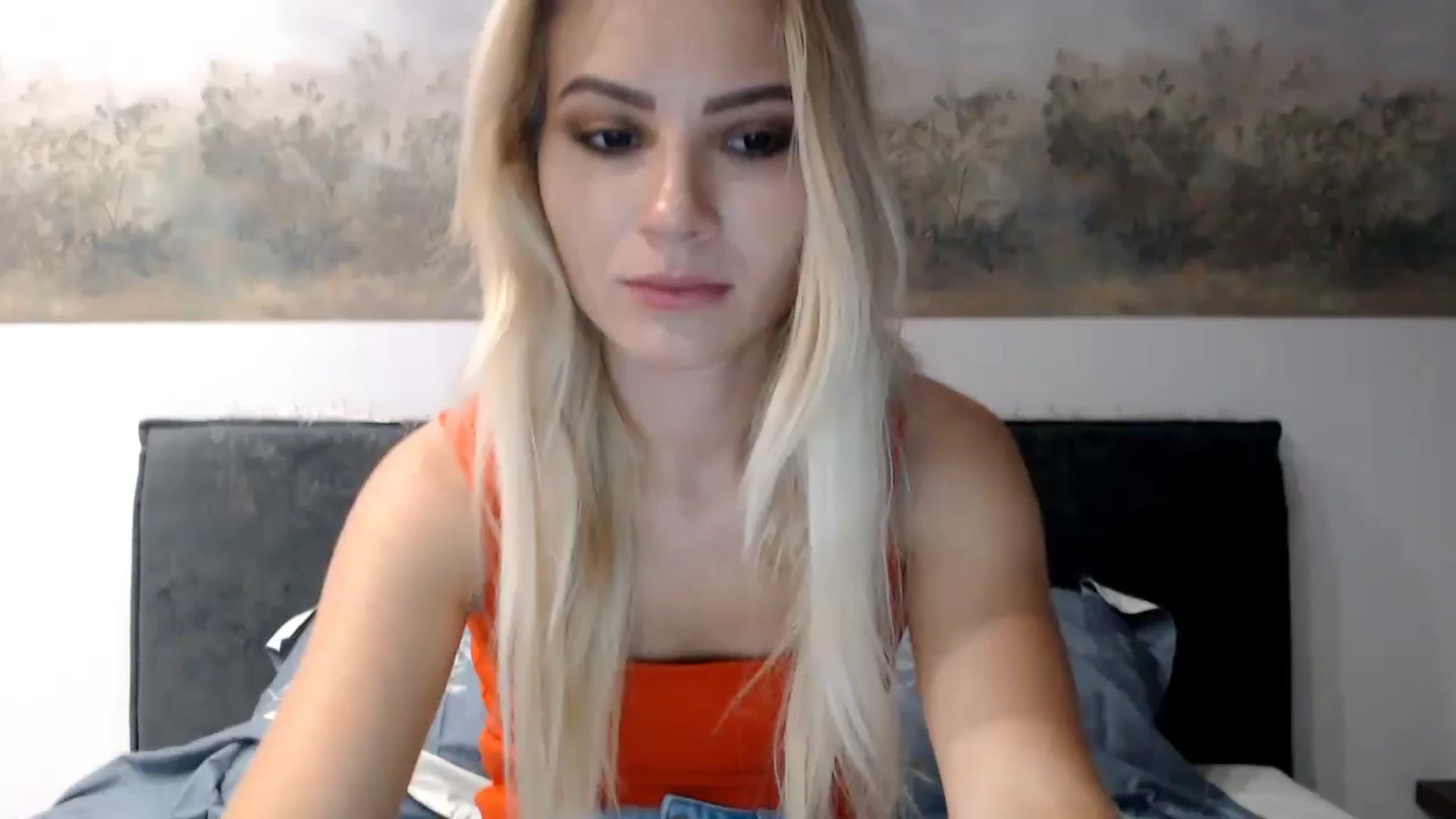 Gallery image thumbnail from fiancee's myfreecams stream on, 06/21/2024, 23:00 image 3 of 20