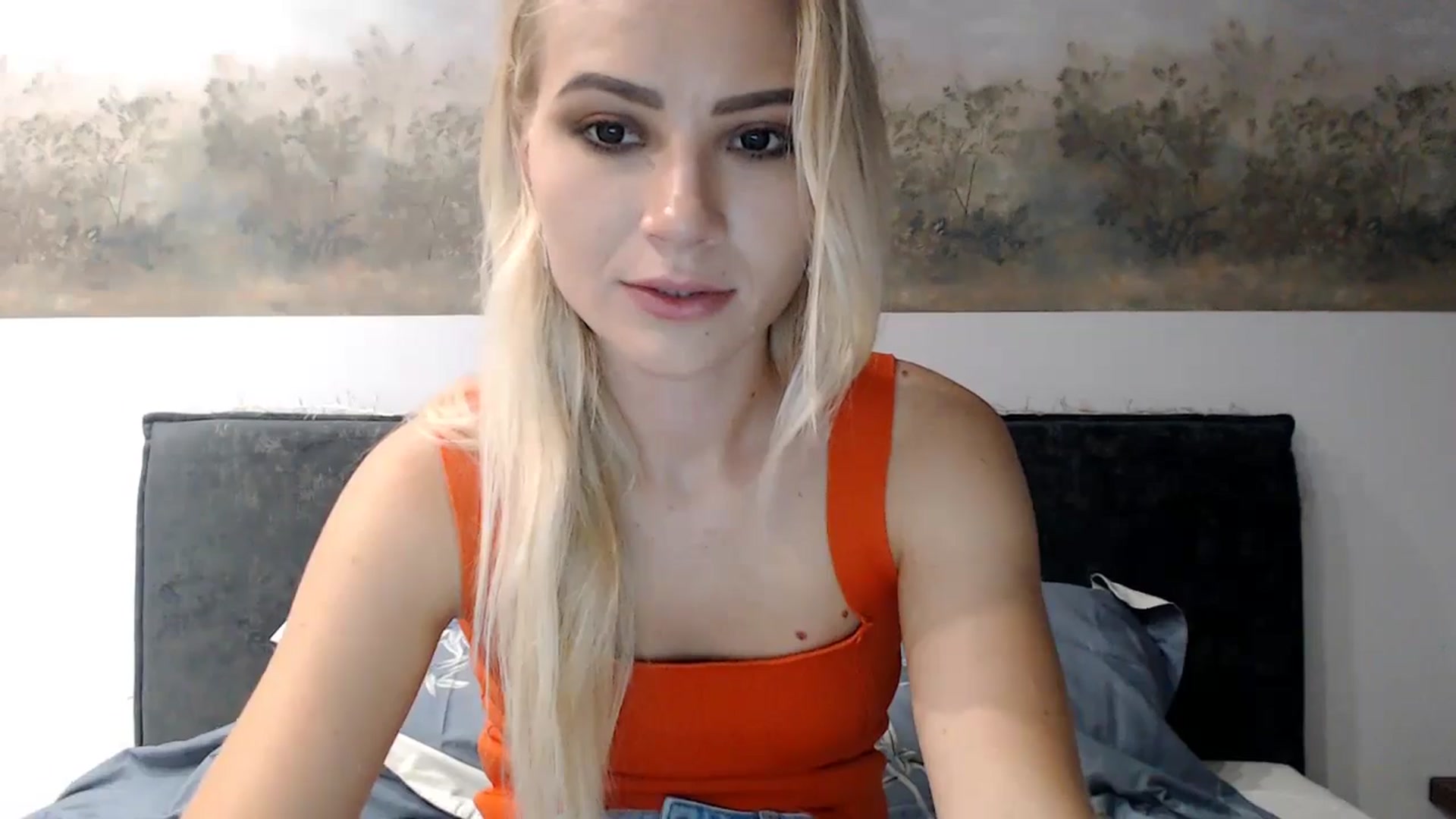 Gallery image thumbnail from fiancee's myfreecams stream on, 06/21/2024, 23:00 image 10 of 20