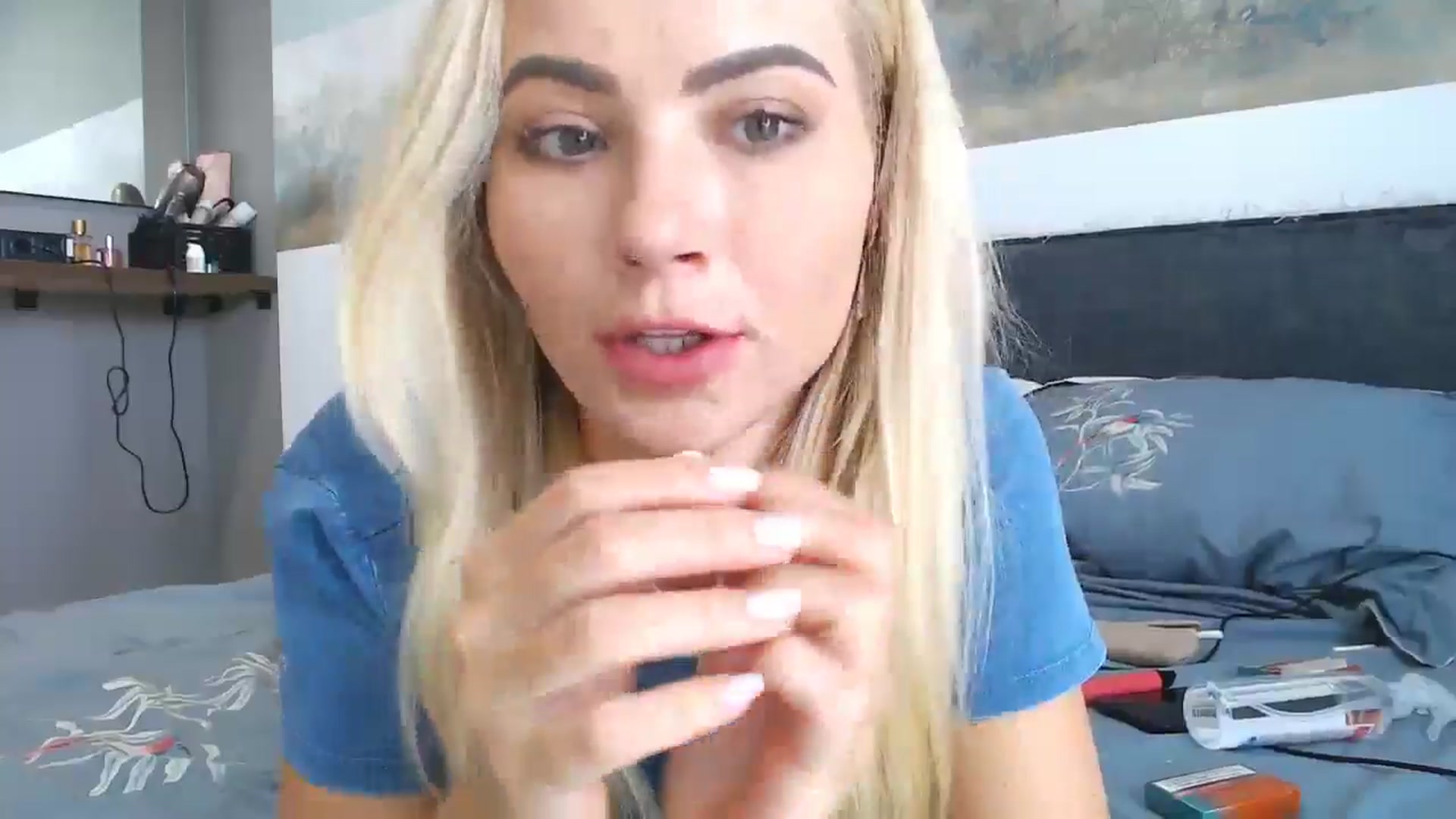 Gallery image thumbnail from fiancee's myfreecams stream on, 06/23/2024, 05:17 image 14 of 20