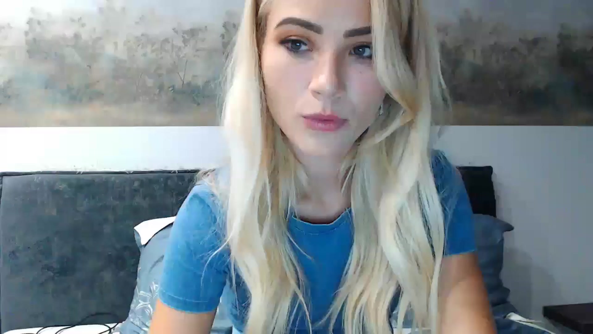 Gallery image thumbnail from fiancee's myfreecams stream on, 06/25/2024, 23:16 image 1 of 20