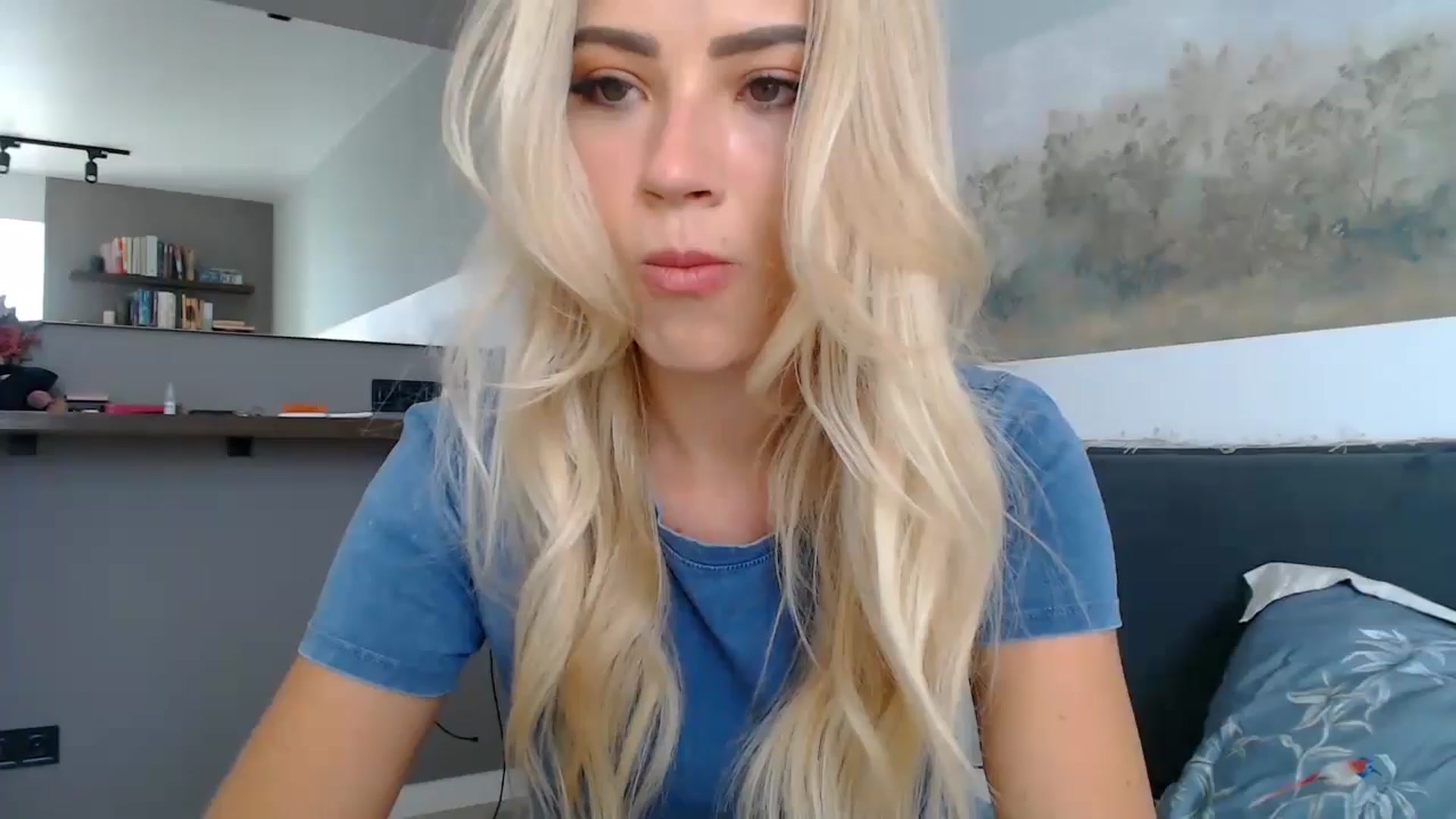 Gallery image thumbnail from fiancee's myfreecams stream on, 06/26/2024, 03:54 image 1 of 20