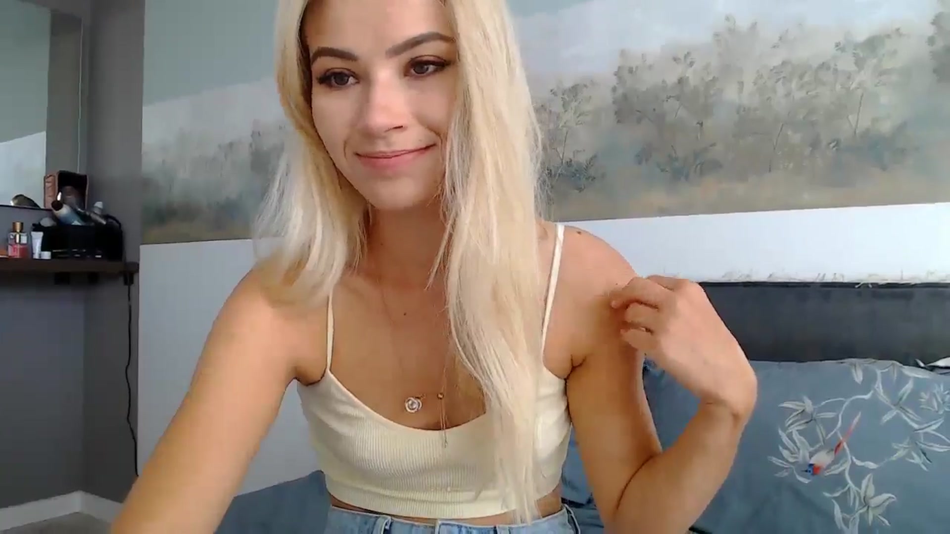 Gallery image thumbnail from fiancee's myfreecams stream on, 06/28/2024, 03:39 image 14 of 20