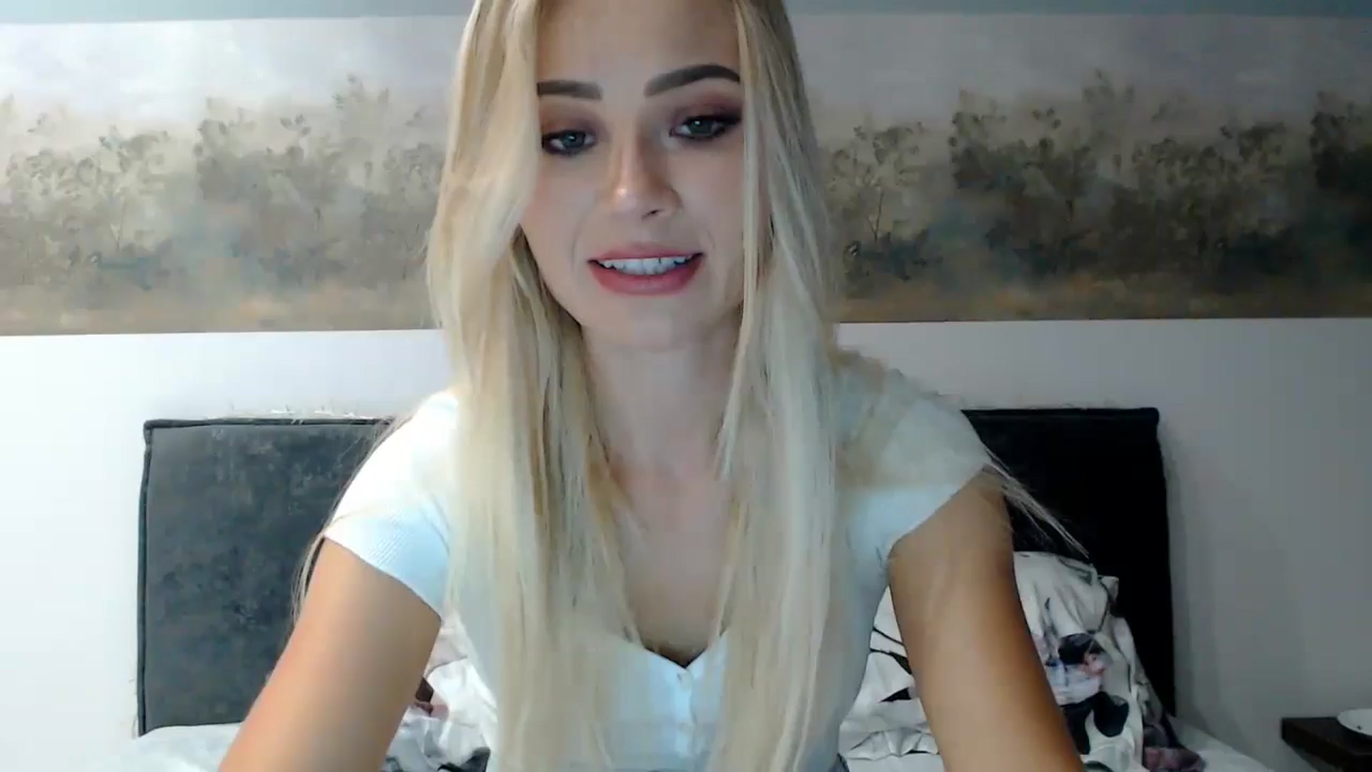 Gallery image thumbnail from fiancee's myfreecams stream on, 06/30/2024, 20:15 image 10 of 20